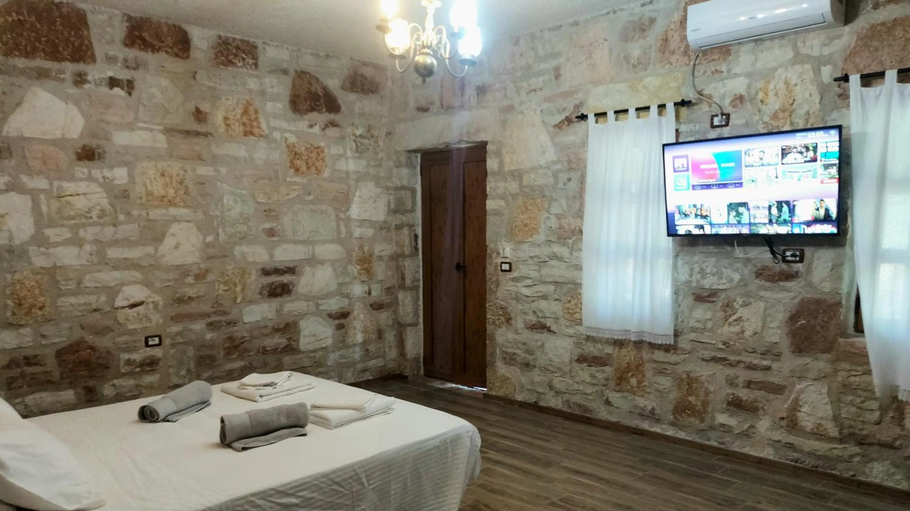 Limni Resort
