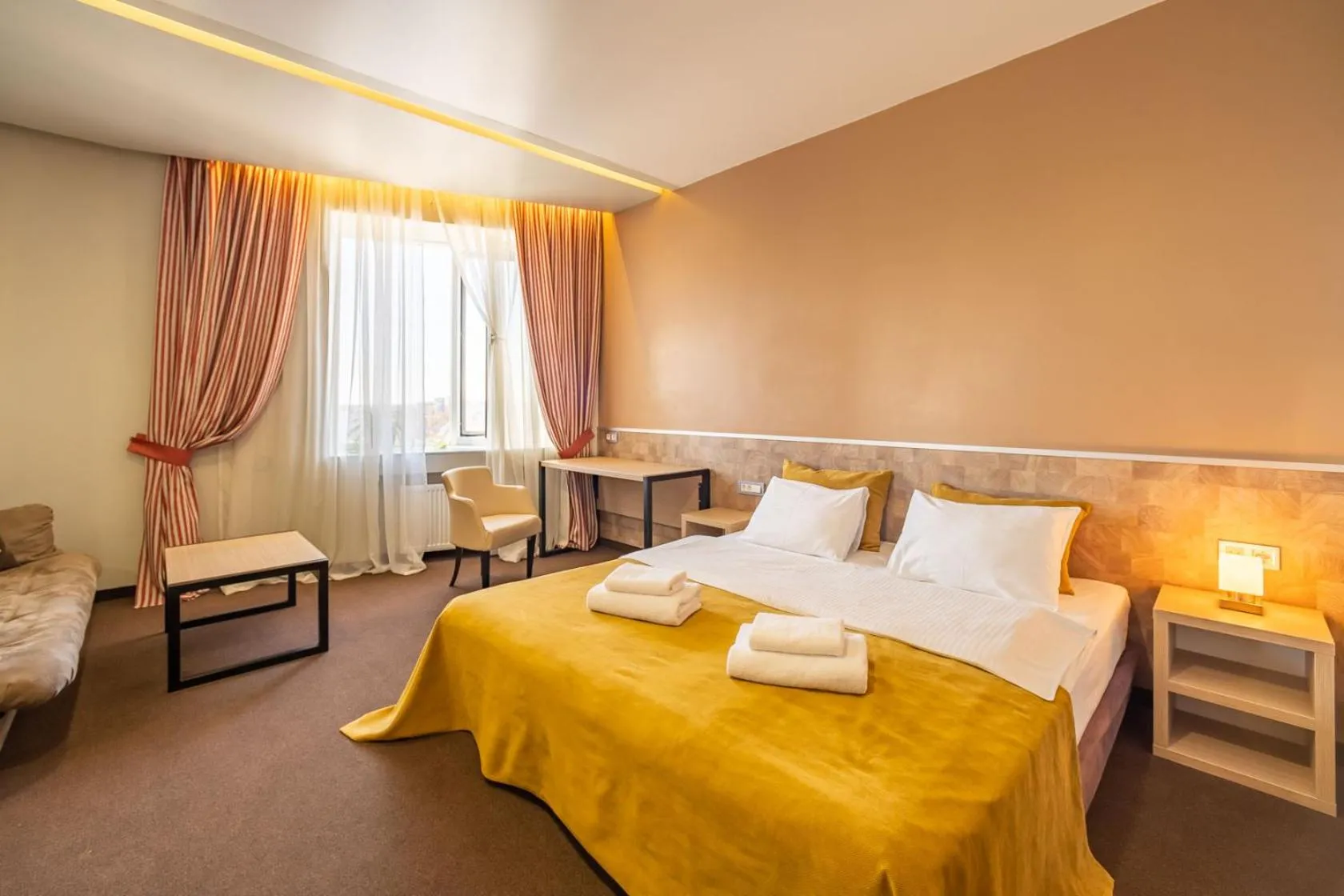Bed in Mini-hotel People