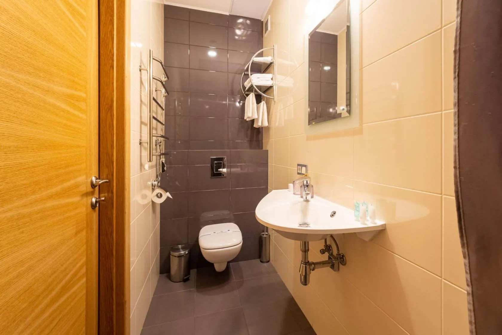 Shower in Mini-hotel People