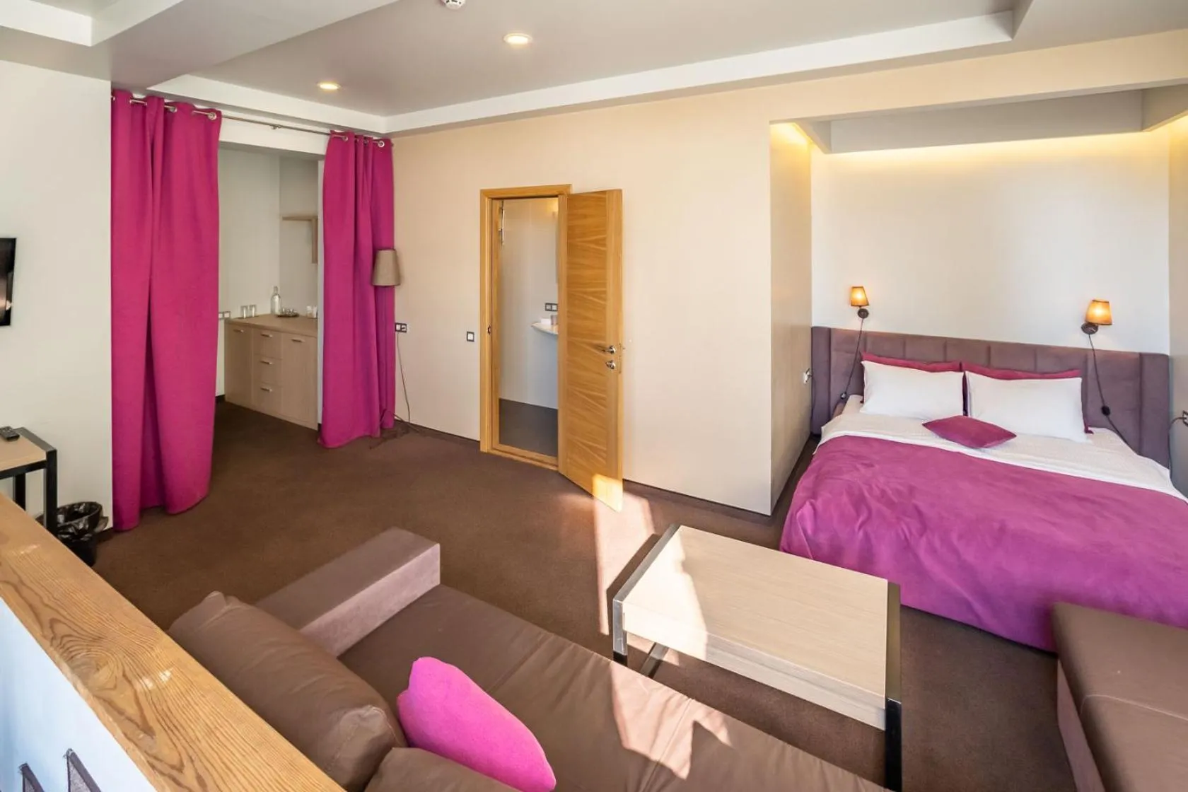 Communal lounge/ TV room, Bed in Mini-hotel People