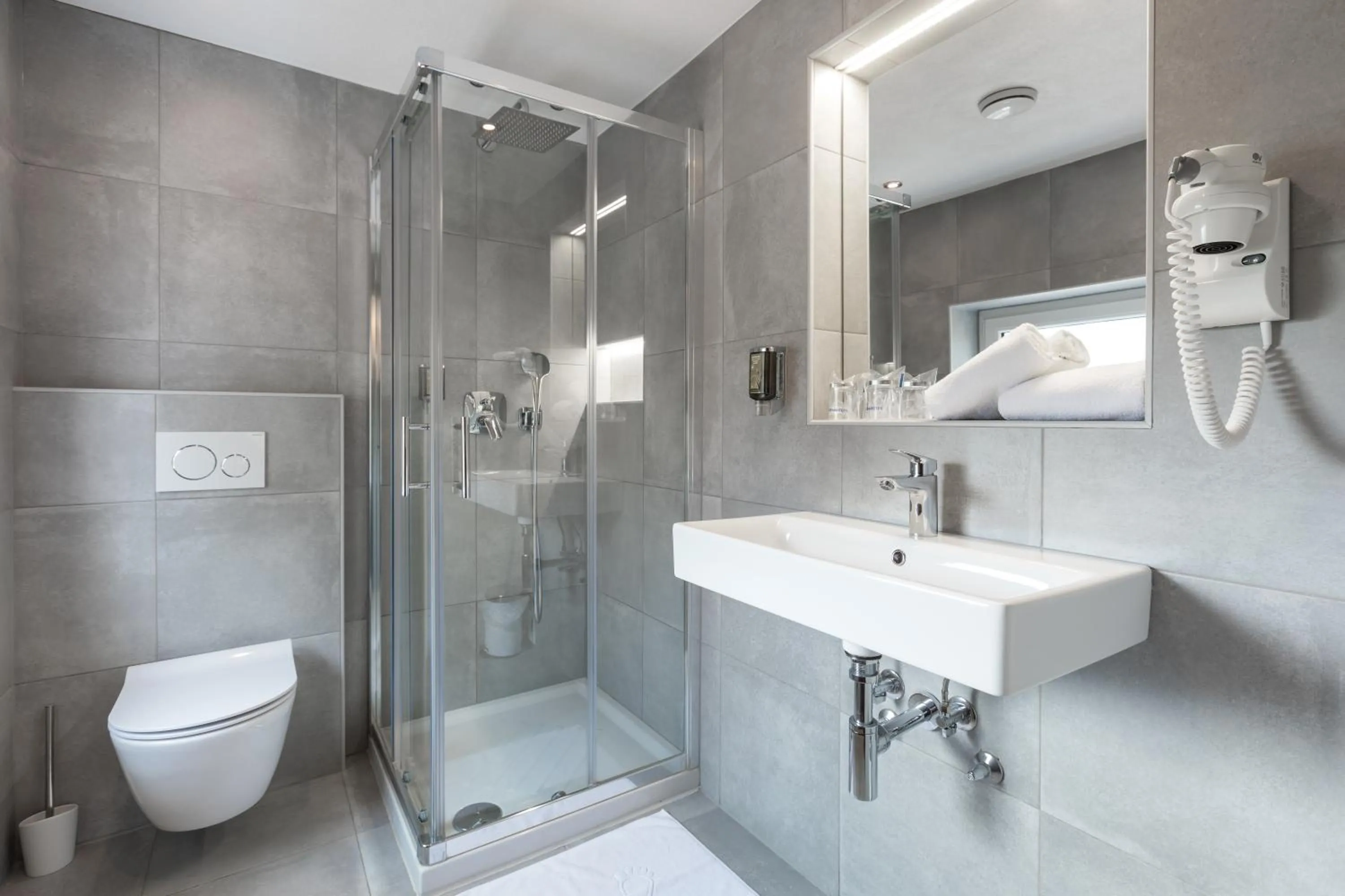 Bathroom in Garni Hotel Cirman