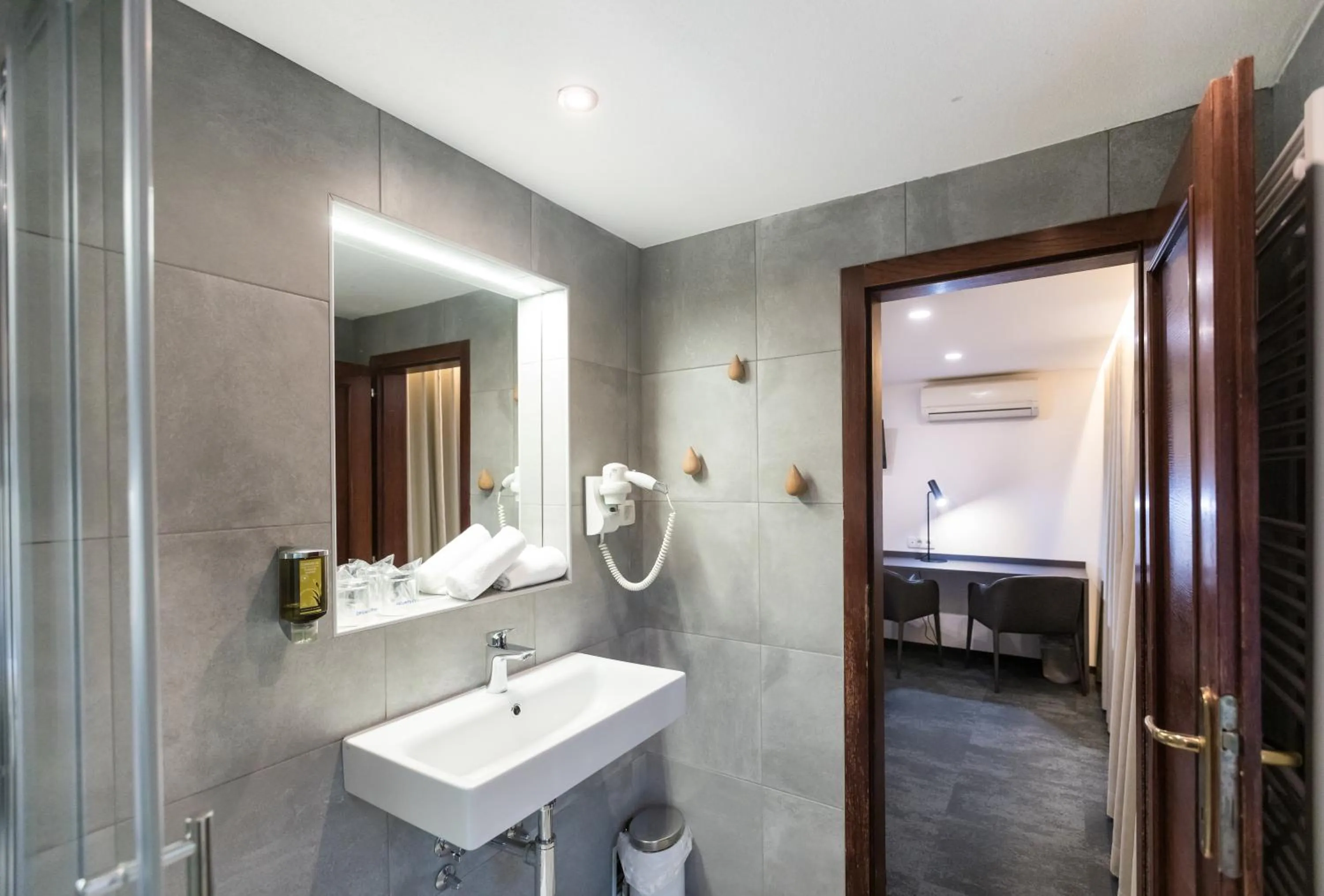 Bathroom in Garni Hotel Cirman