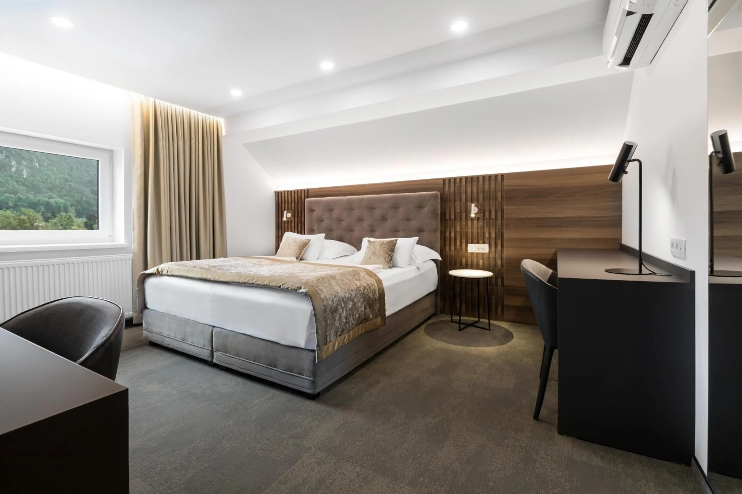 Bedroom, Bed in Garni Hotel Cirman