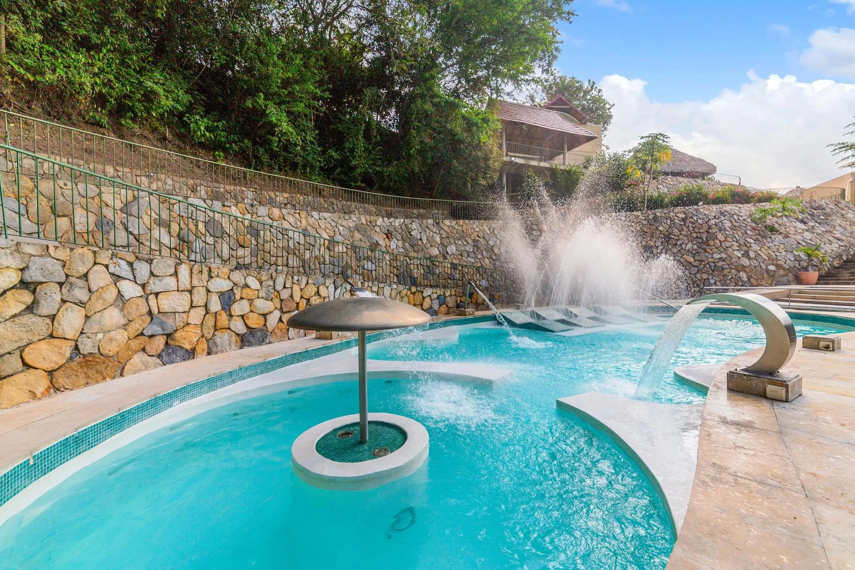 Swimming pool in Entremonte Wellness Hotel and Spa