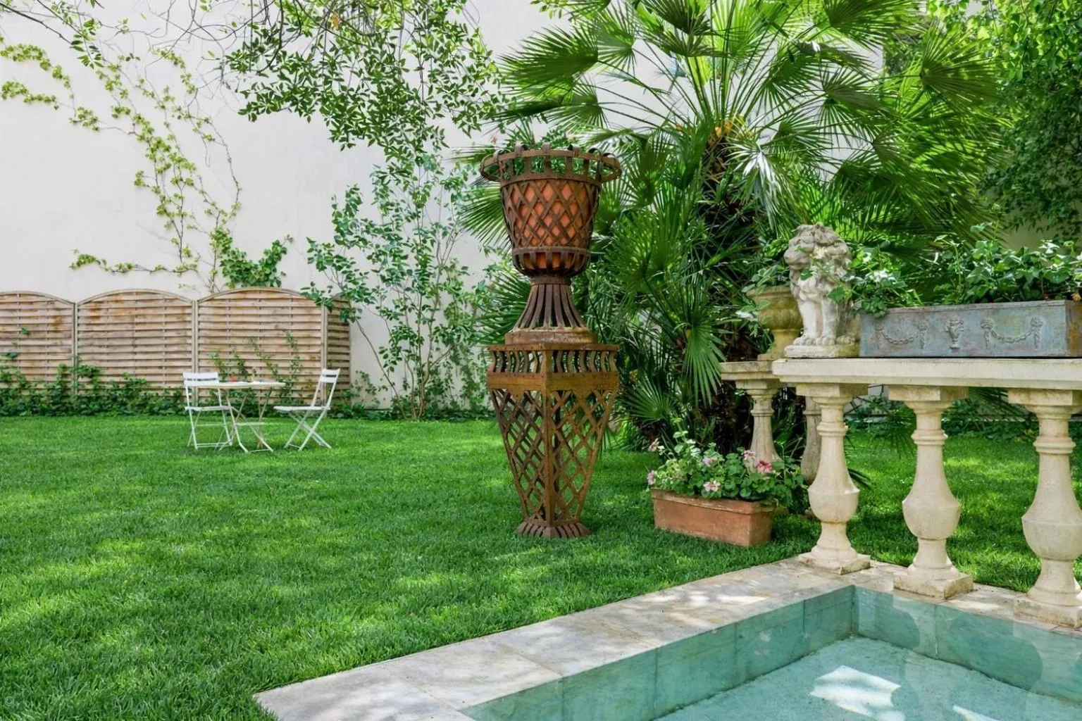 Garden in Hotel de Nesle