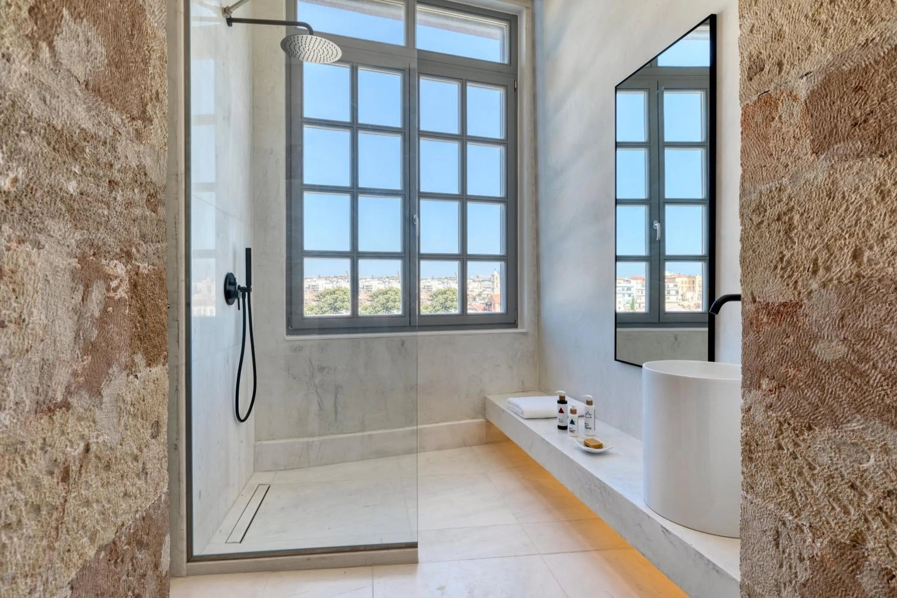 Shower in AZADE Chania