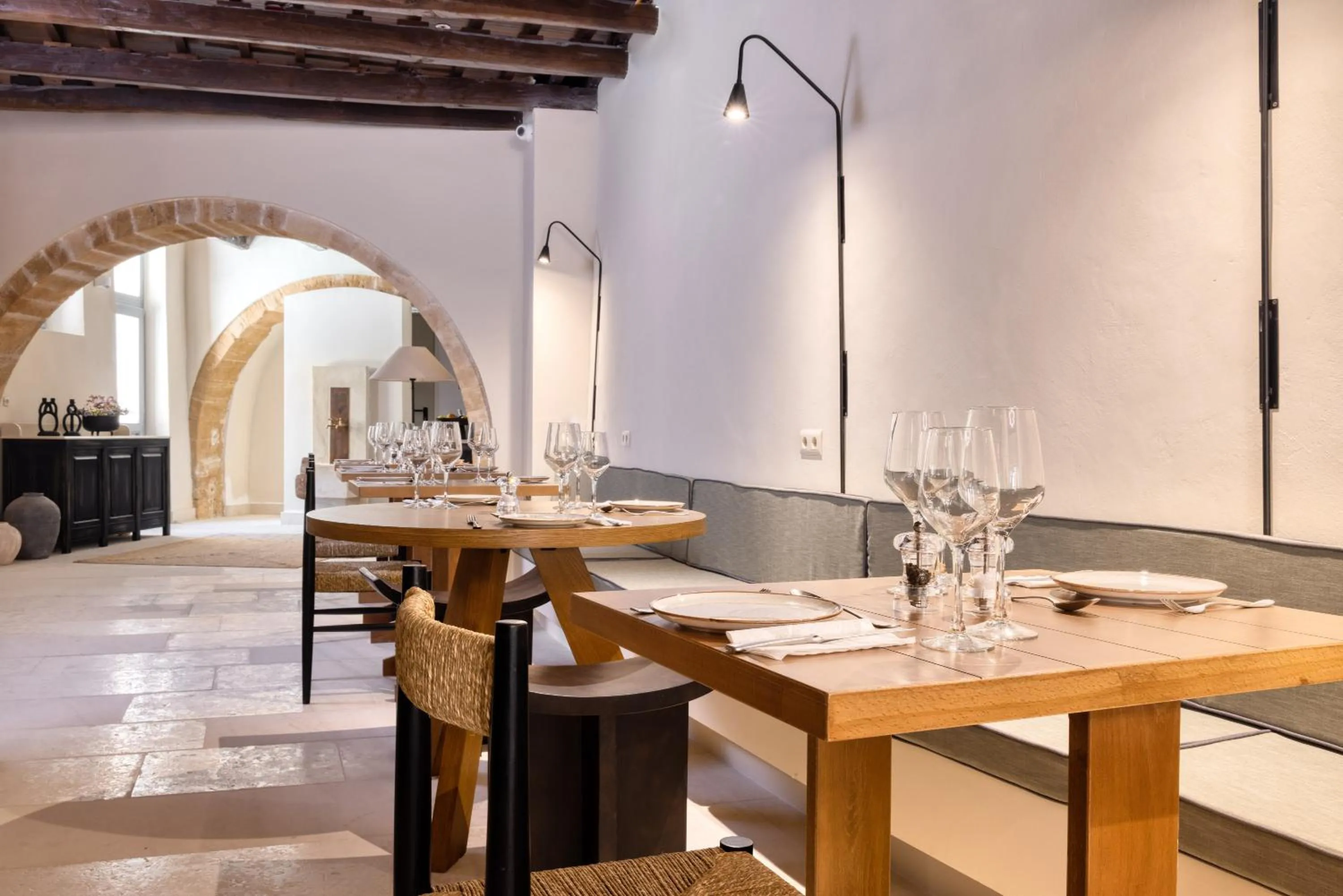 Restaurant/places to eat in AZADE Chania