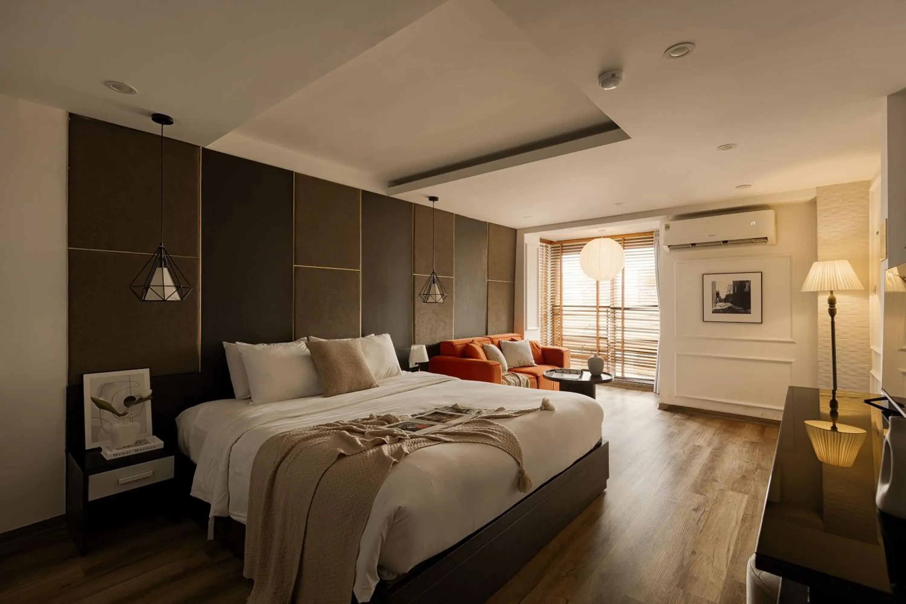 Bedroom, Bed in Keypad Hotel - 24 Hang Ga Bedroom, Bed in Keypad Hotel - 24 Hang Ga