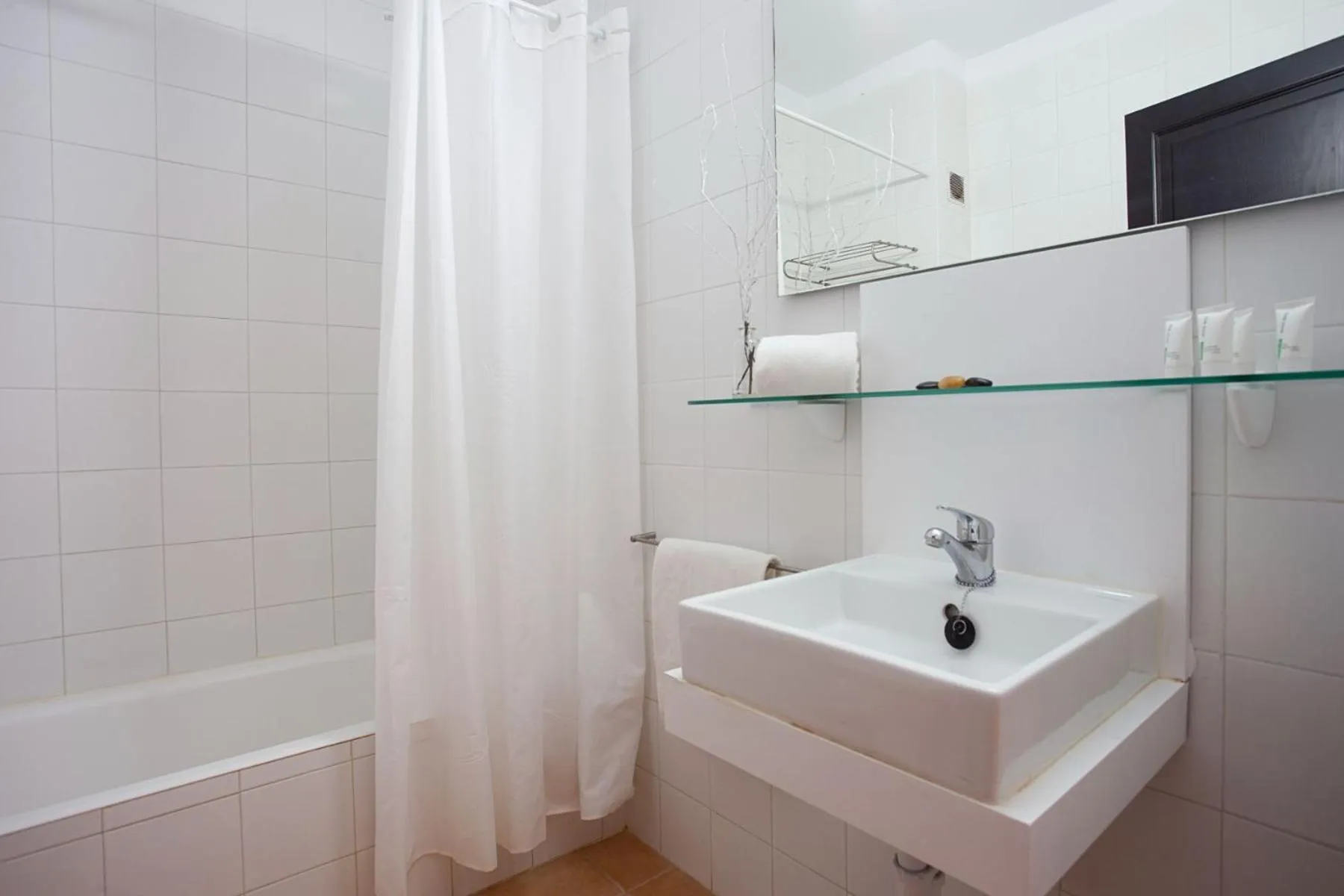 Bathroom in Apartamentos Vista Alegre Mallorca