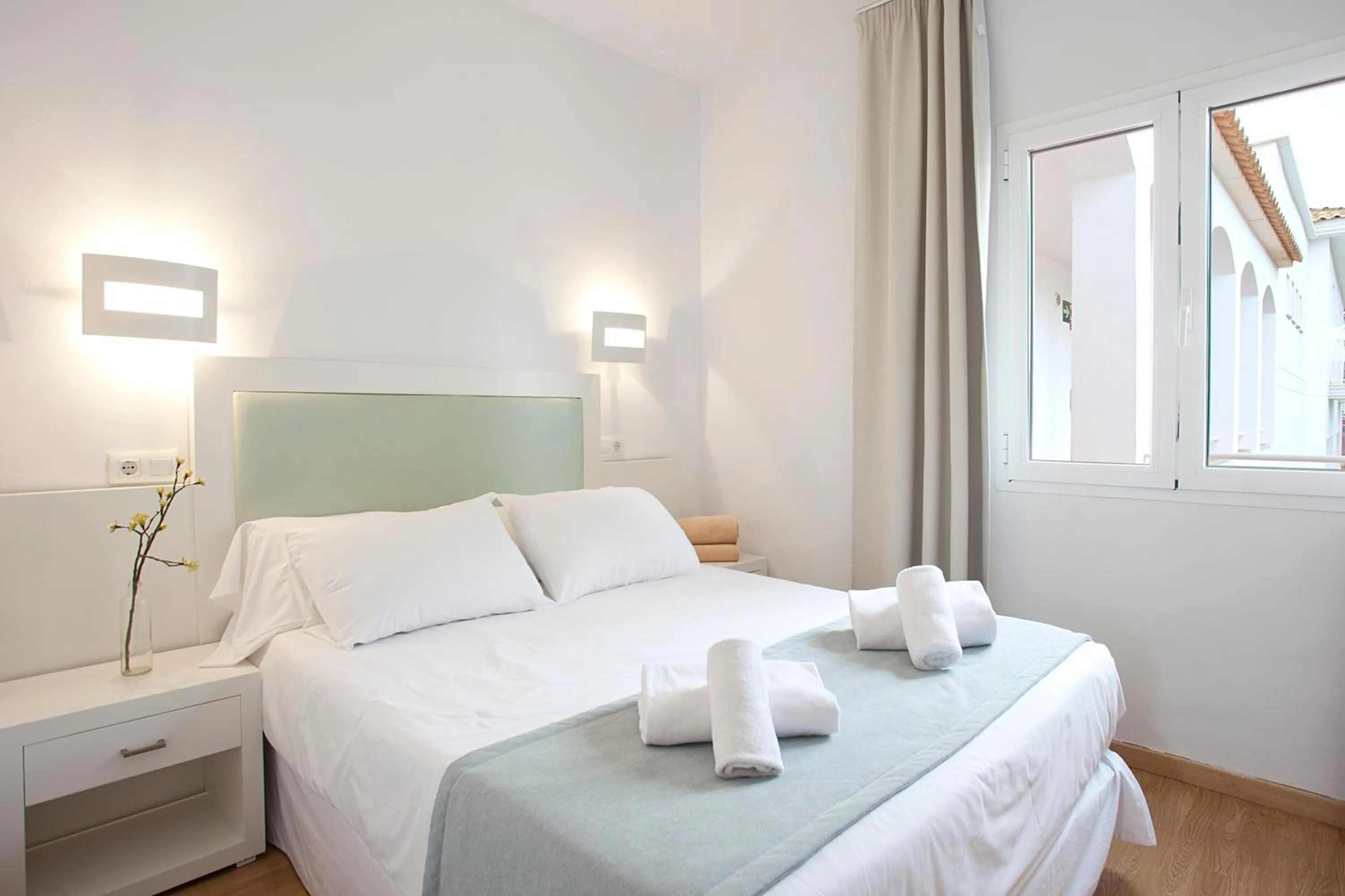 Bed in Apartamentos Vista Alegre Mallorca