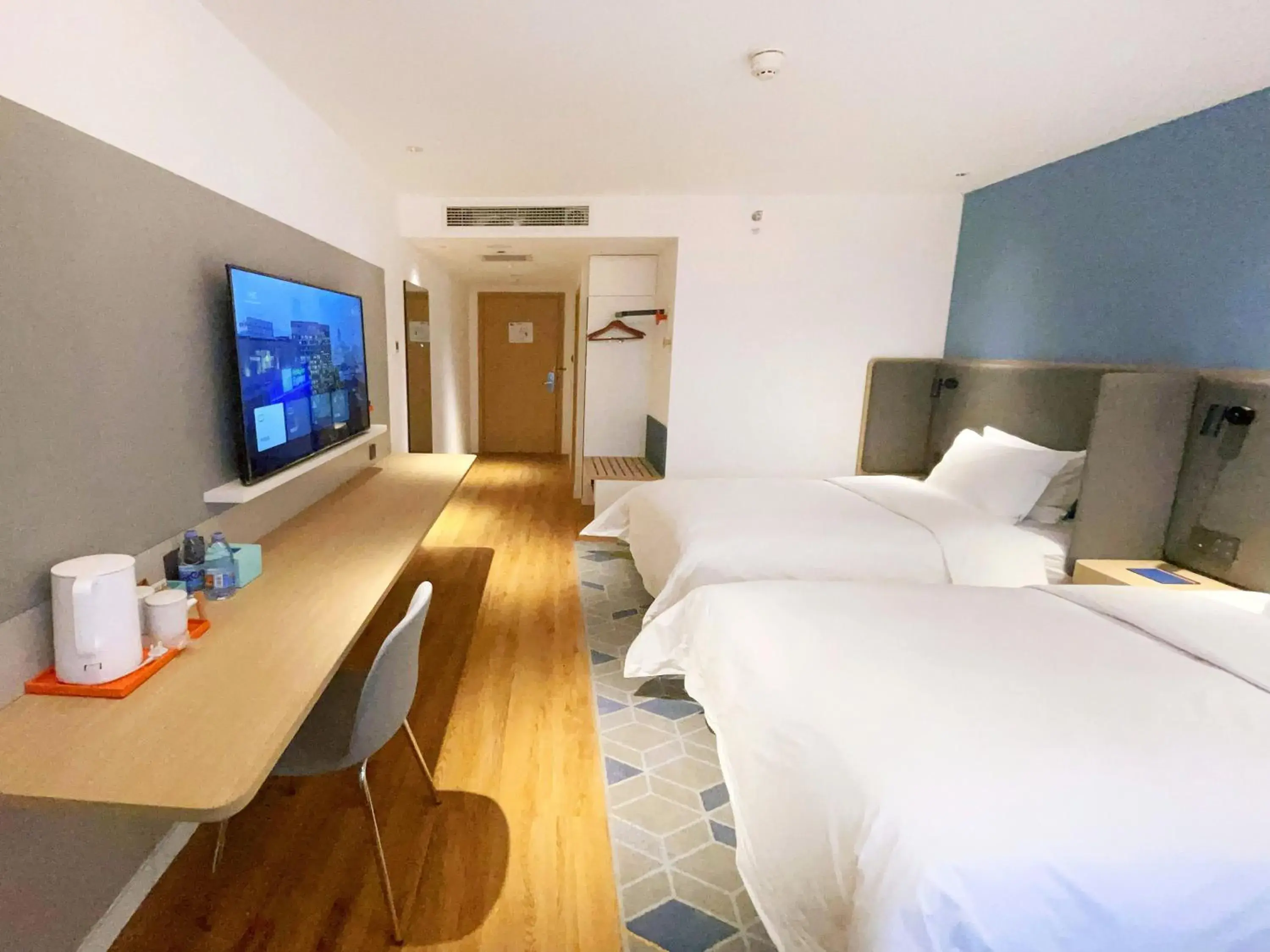 Bed in Holiday Inn Express Hohhot East Station, an IHG Hotel Bed in Holiday Inn Express Hohhot East Station, an IHG Hotel