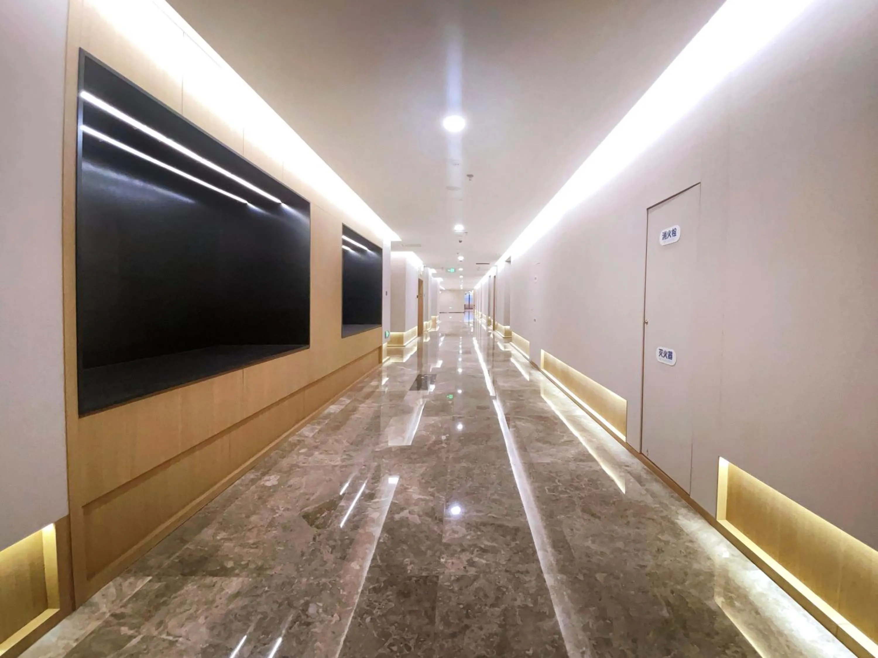 Seating area, TV/Entertainment Center in Holiday Inn Express Hohhot East Station, an IHG Hotel