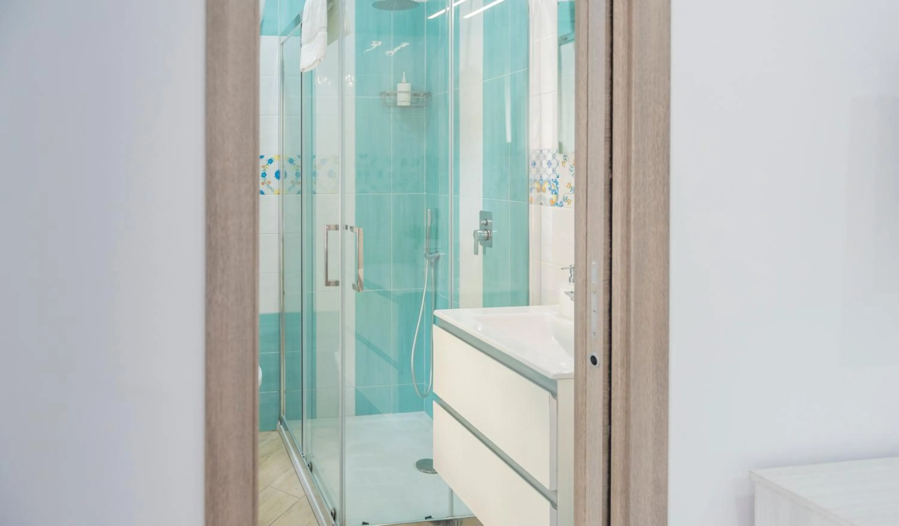 Shower in SYMPHONY HOUSE