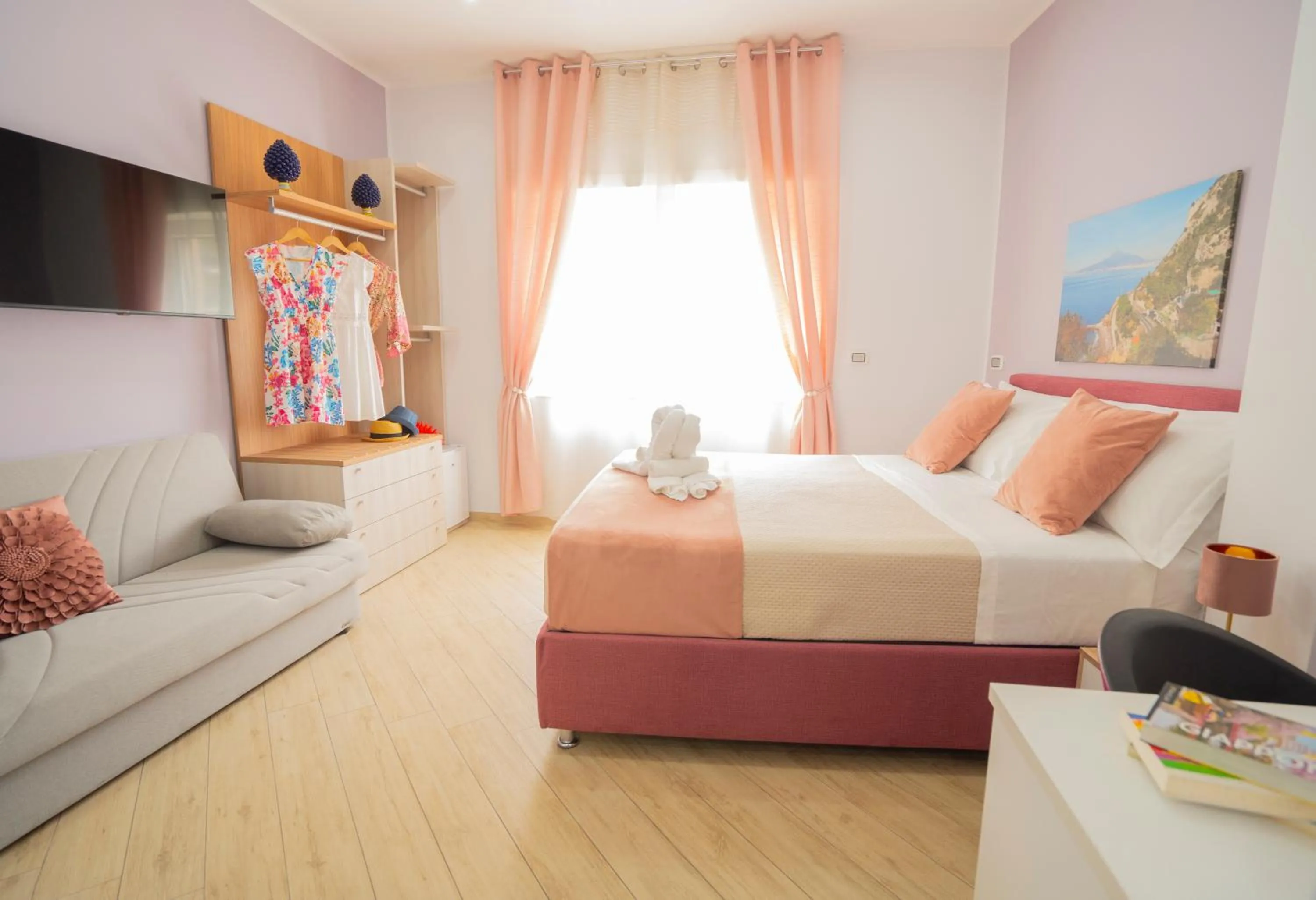 Photo of the whole room, Bed in SYMPHONY HOUSE