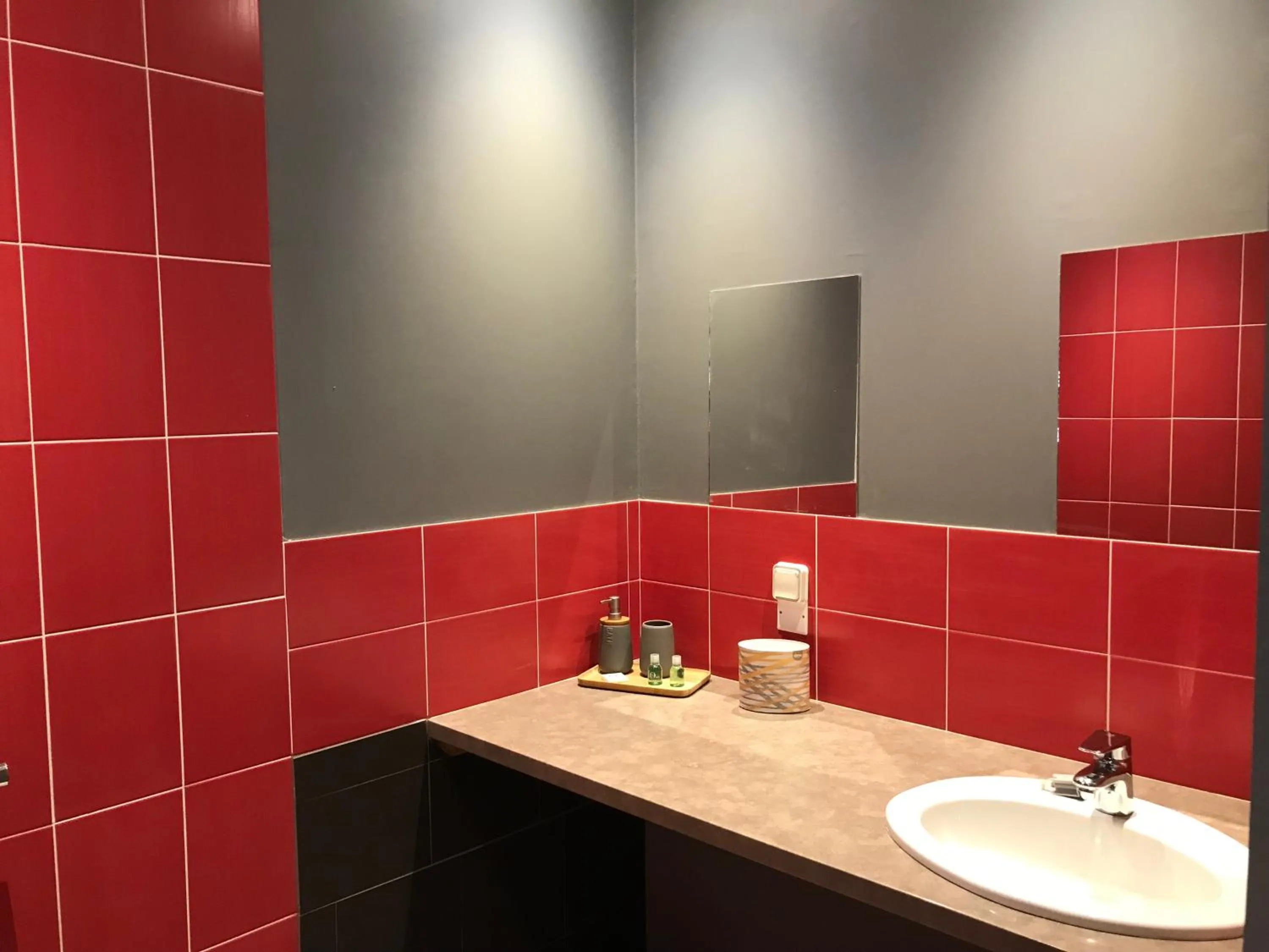 Property building in Le Clos du Peintre