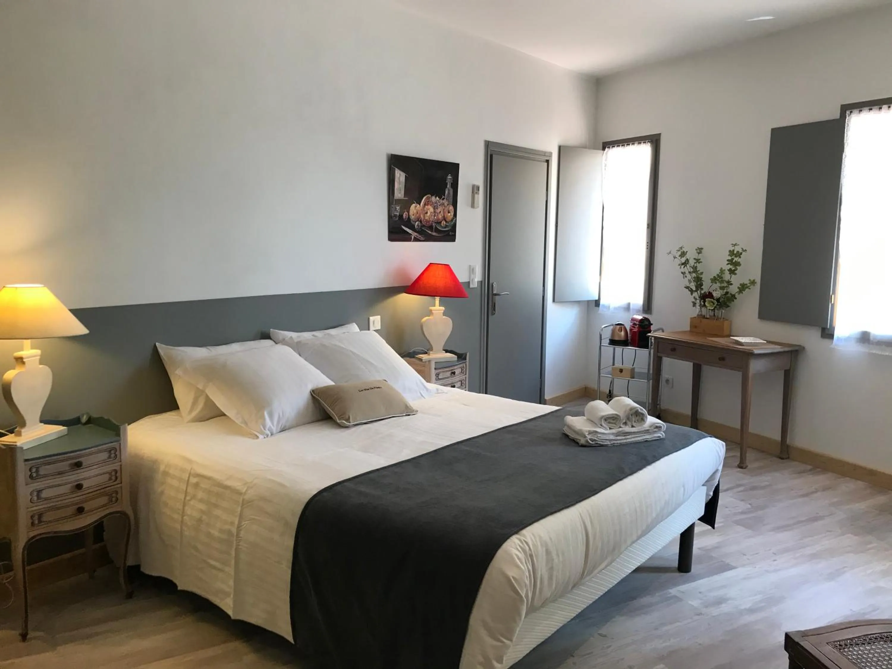 Photo of the whole room, Bed in Le Clos du Peintre