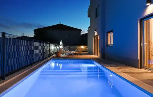 Luxury Apartment Maravic with Private Pool