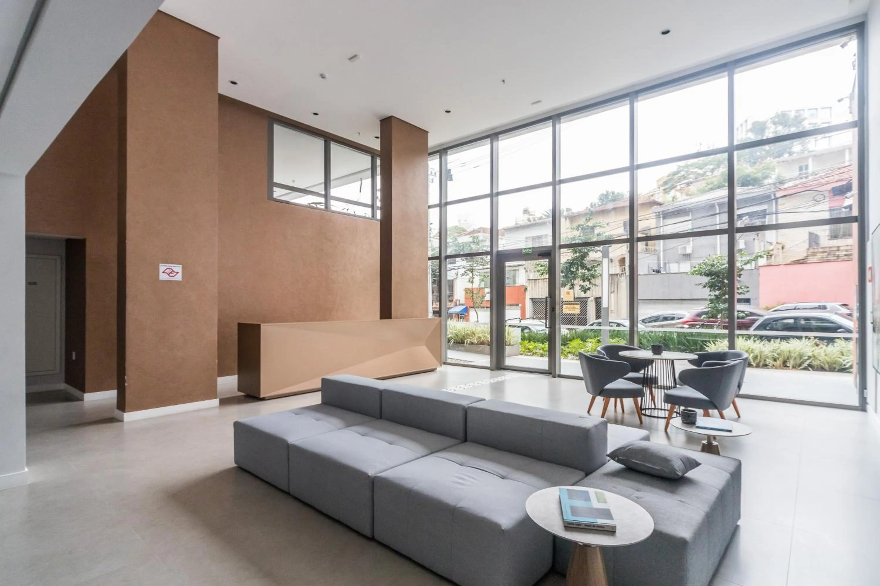 Day in Charlie Domy Paraíso