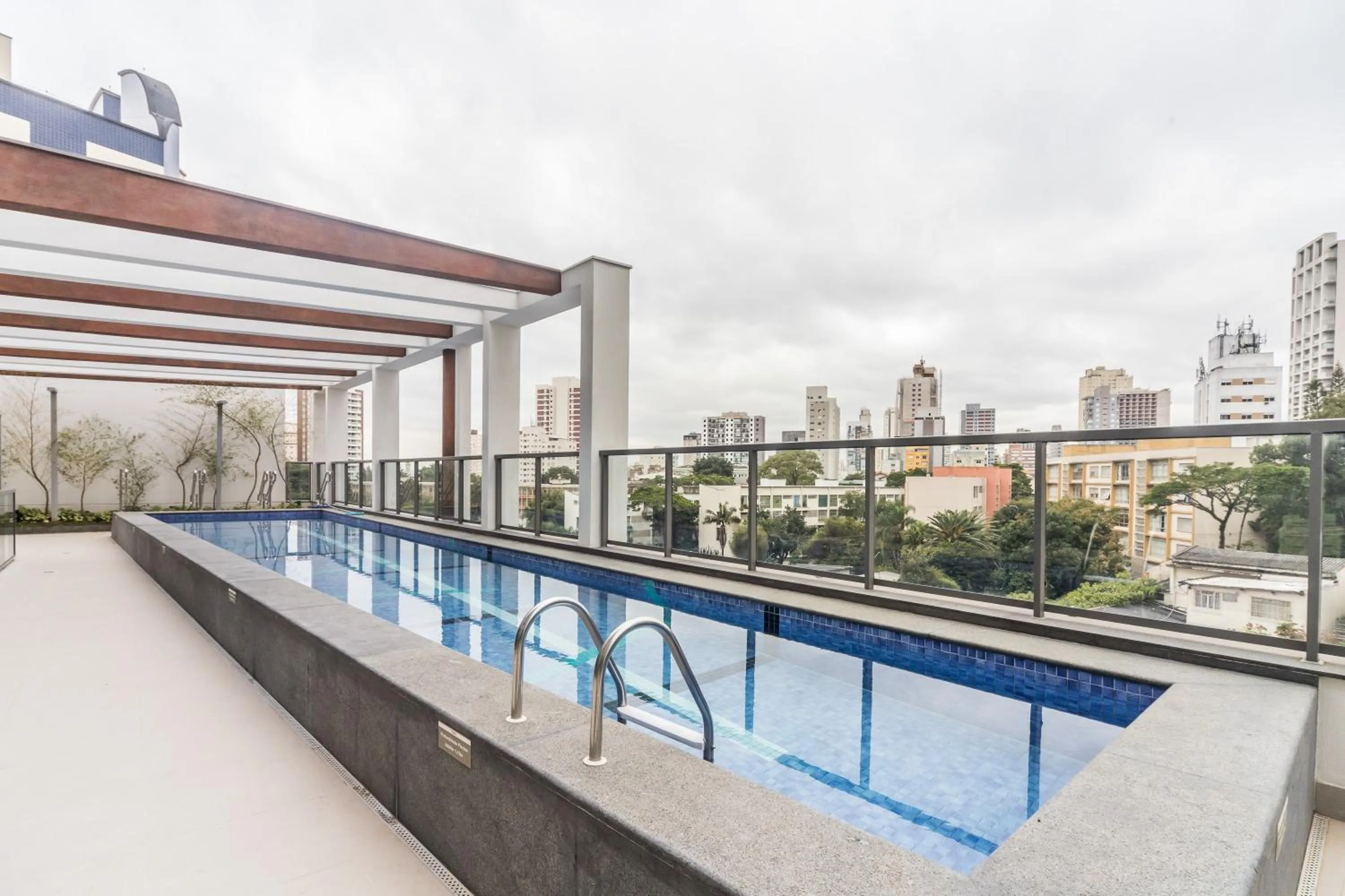 Day in Charlie Domy Paraíso