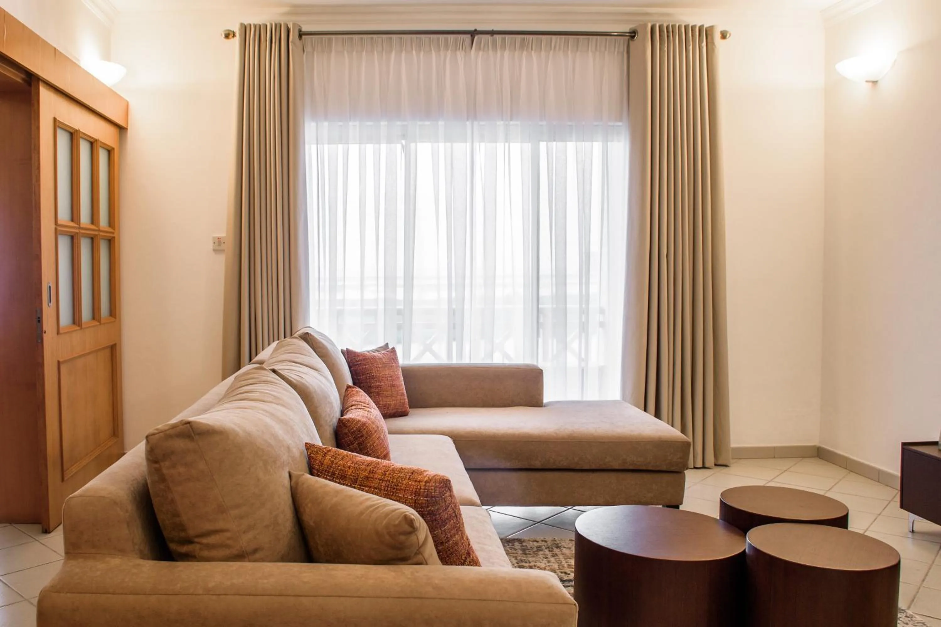 Seating area in Pier Harbour Residences and Spa