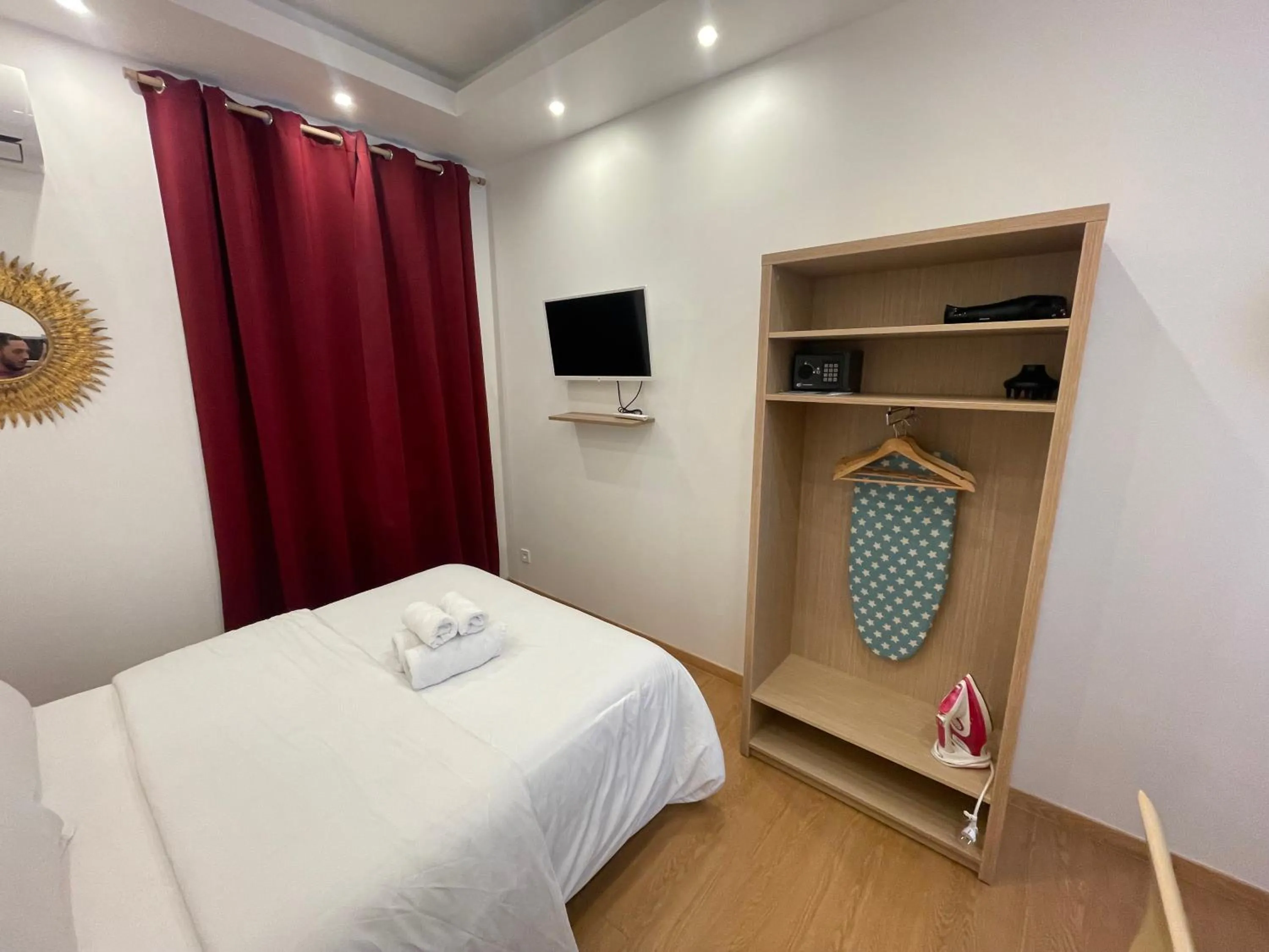 Bed in Residence Akantha