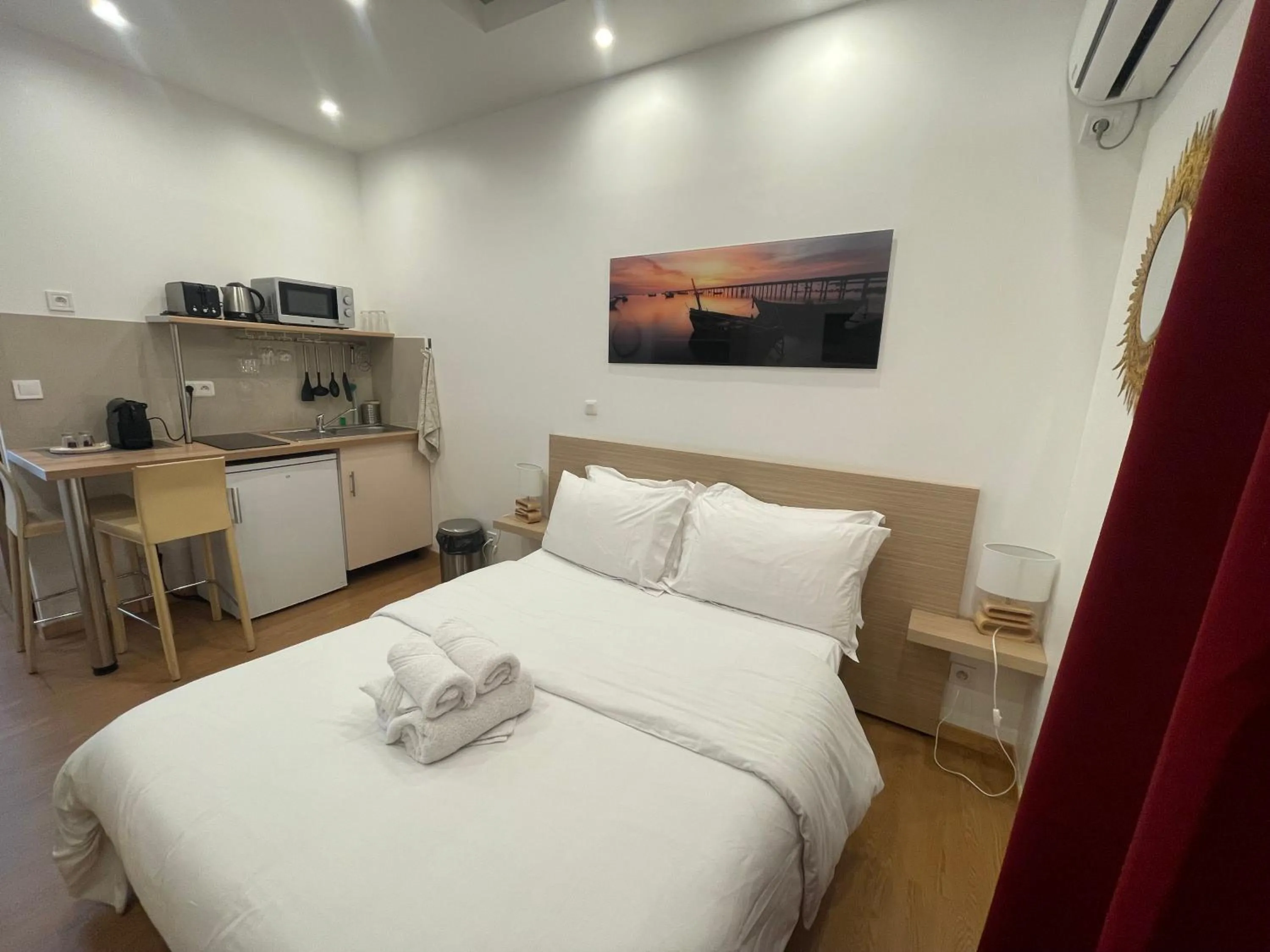 Bed in Residence Akantha