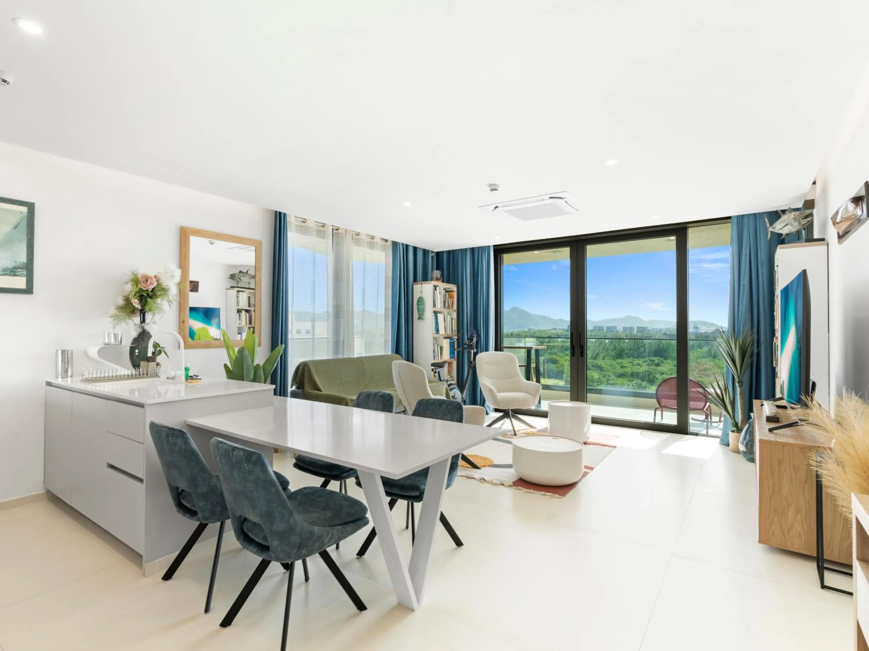 Living room in Fourteen at Mullet Bay