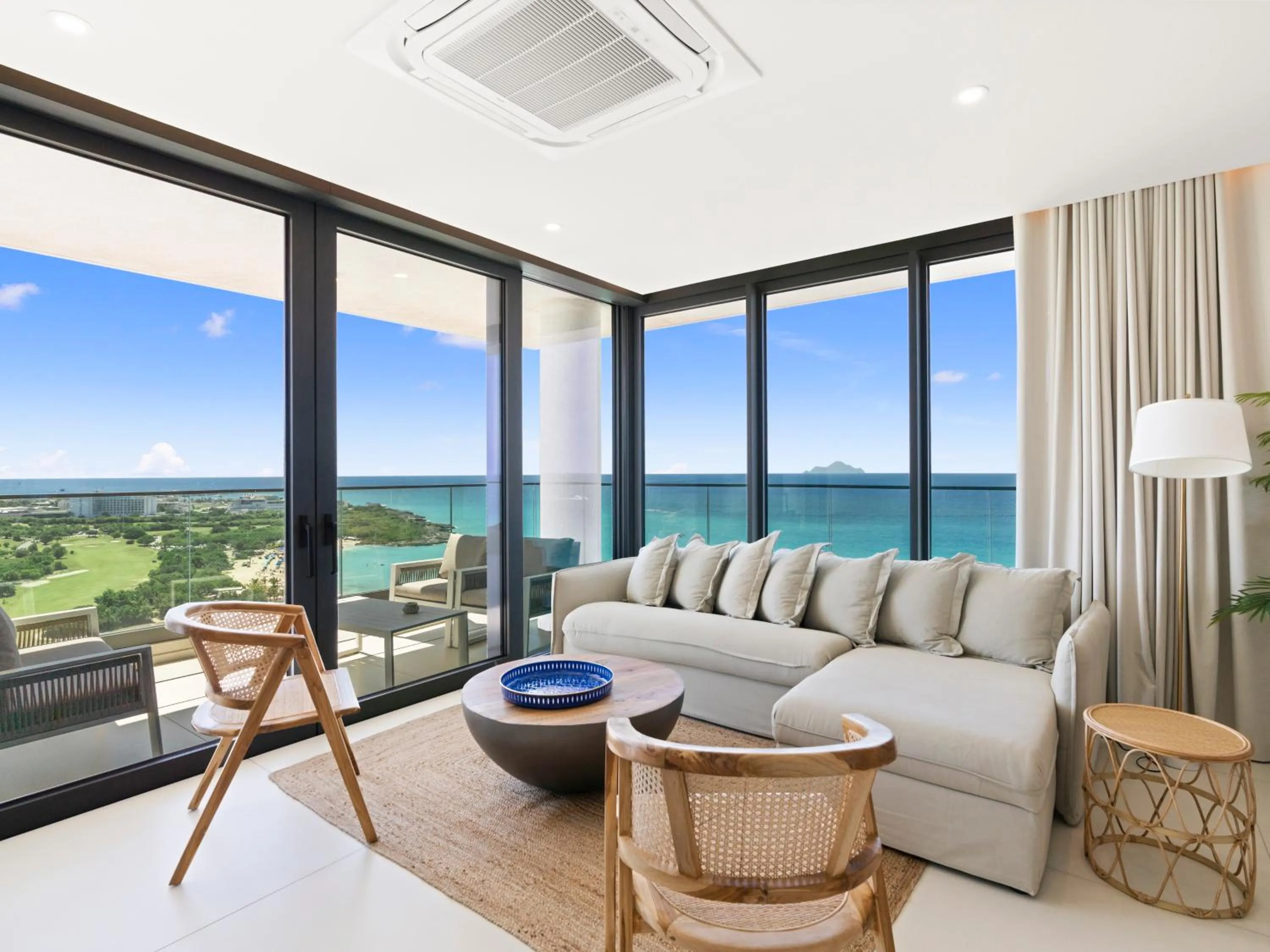 Living room in Fourteen at Mullet Bay