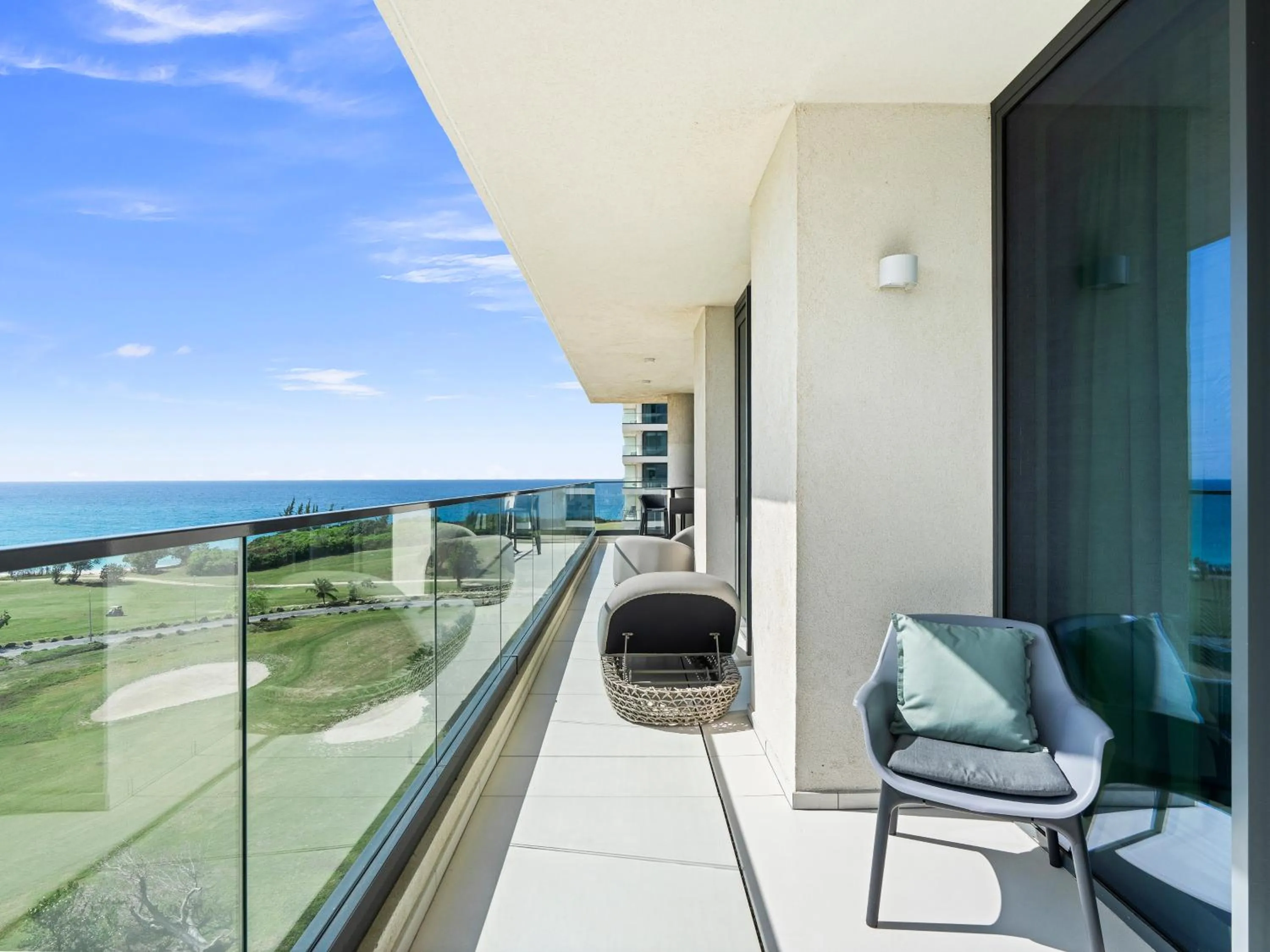 Natural landscape in Fourteen at Mullet Bay