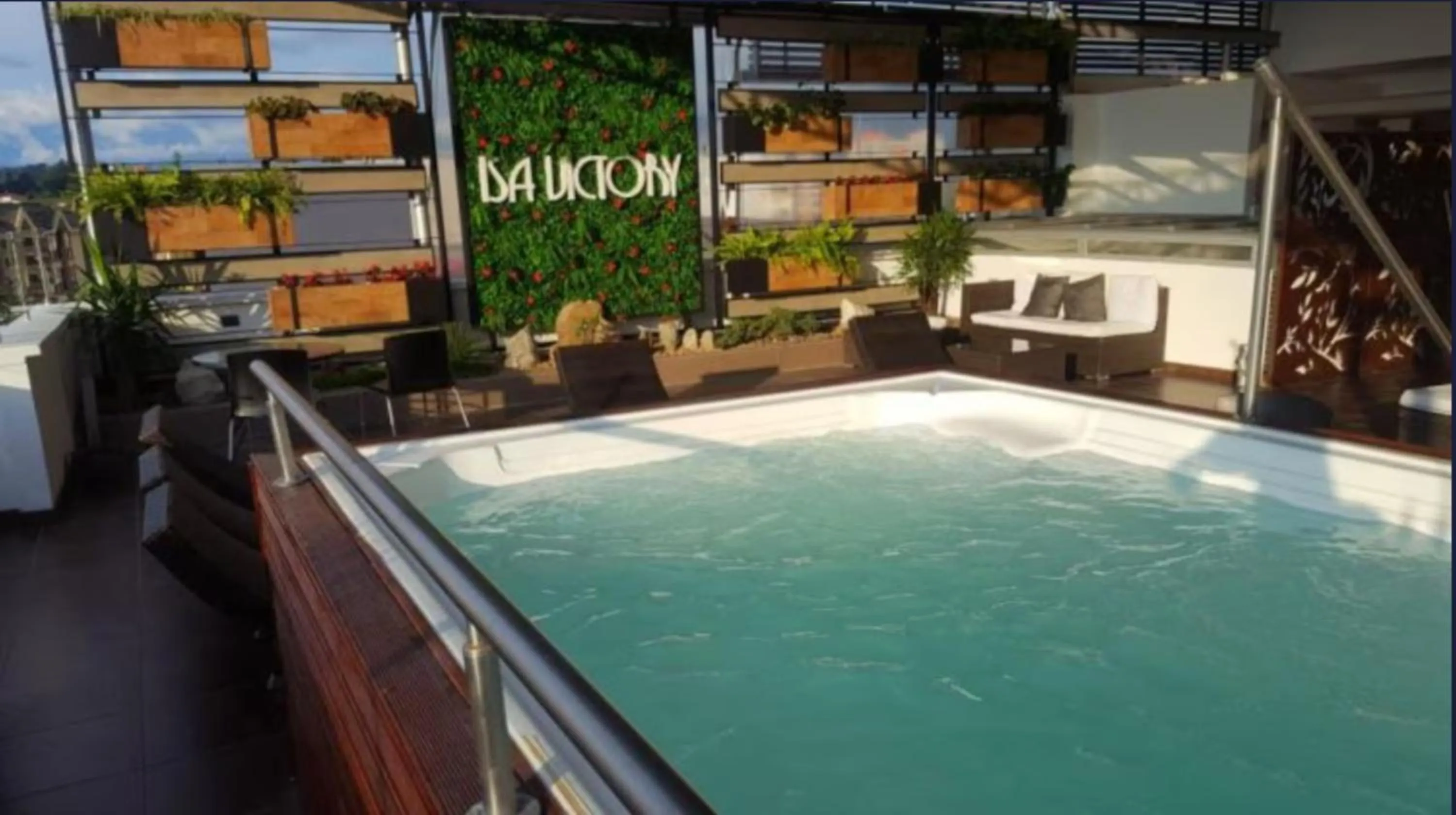 Hot Tub in Isa Victory Hotel Boutique