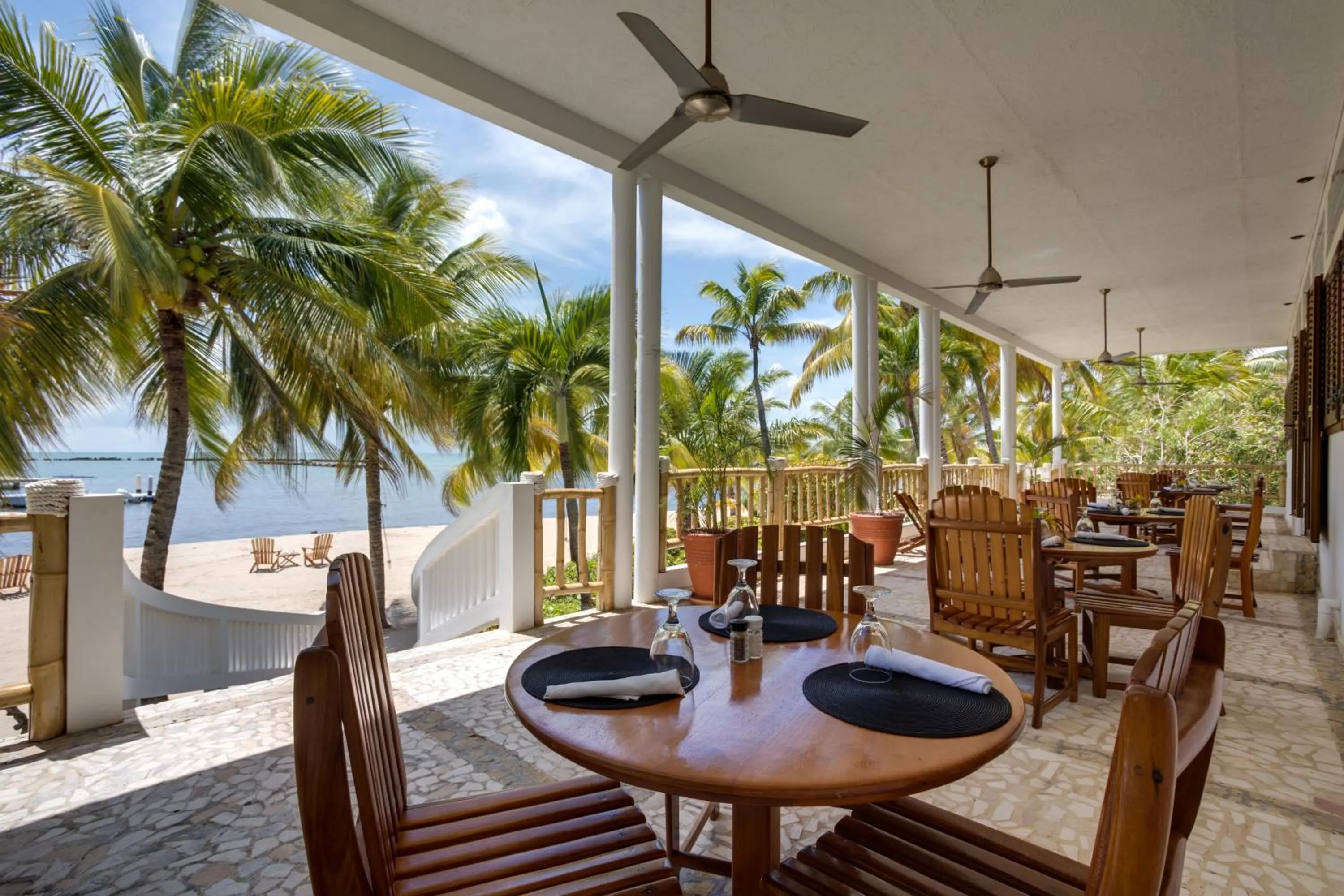 Restaurant/places to eat in Placencia Resort