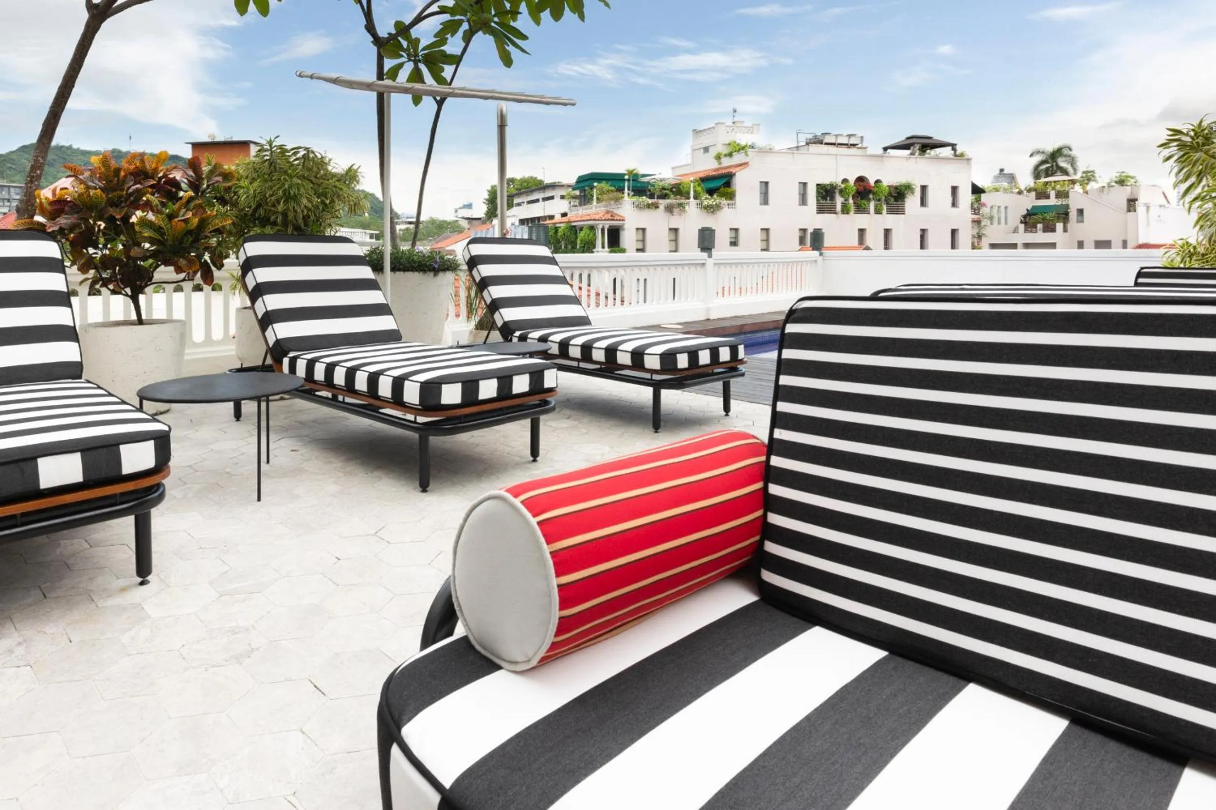 Swimming pool in American Trade Hotel