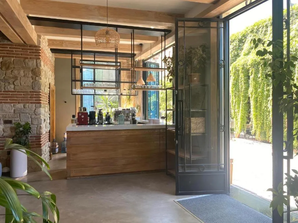 Restaurant/places to eat in Istanbul Old City Colorful Houses Balat PETRION Hotel