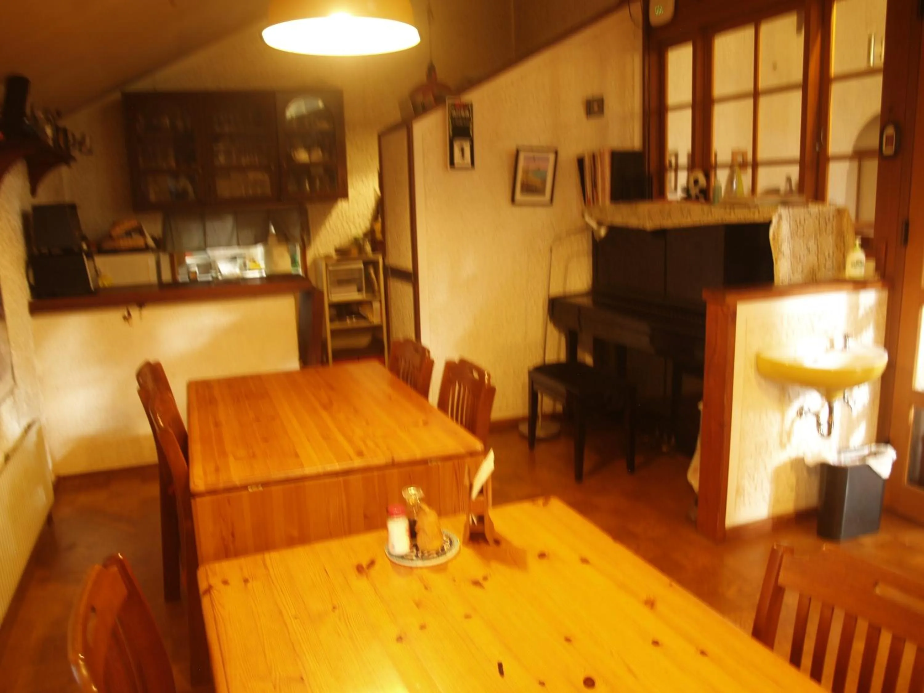 Communal lounge/ TV room in Woody House Kazamidori