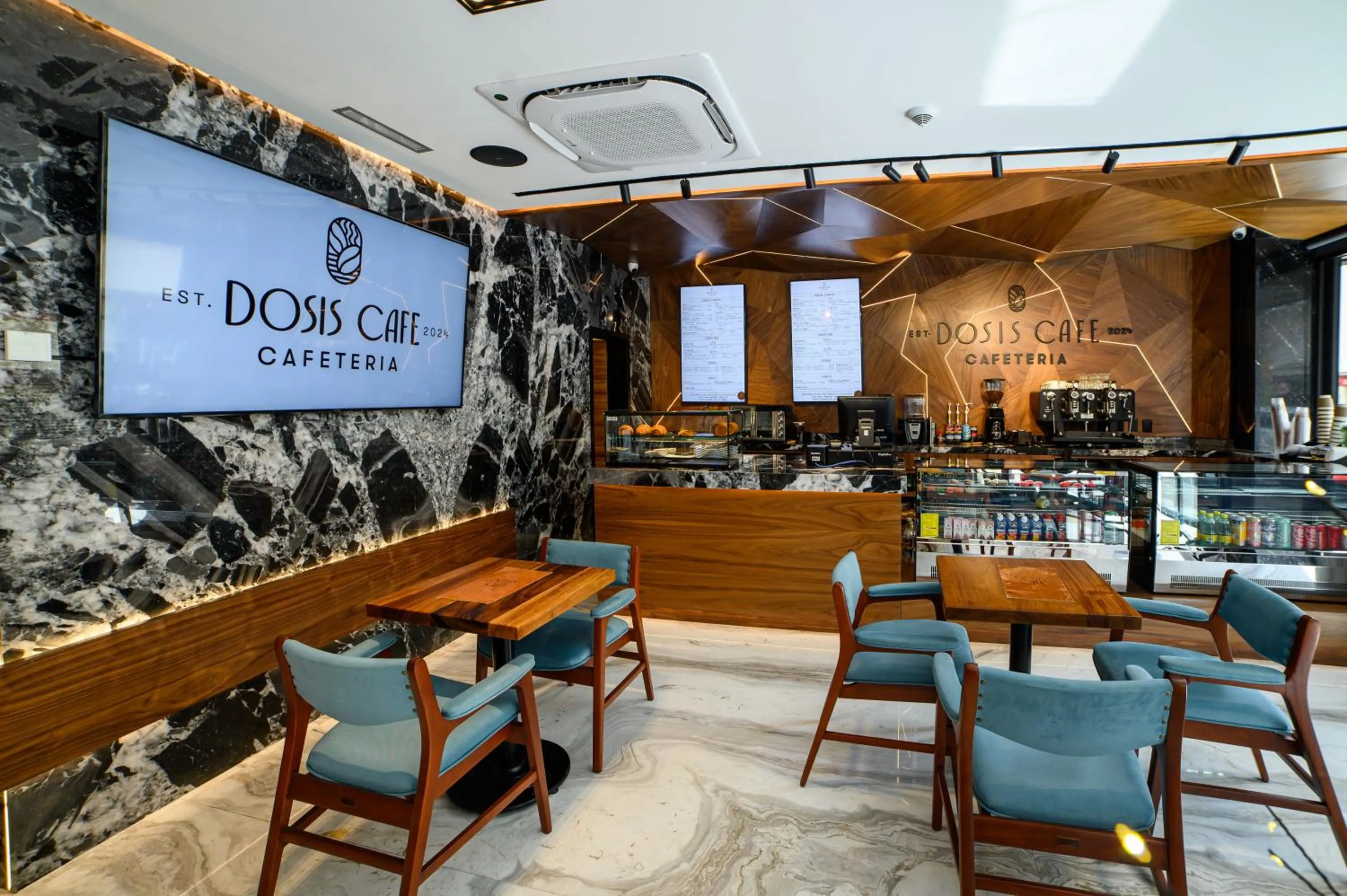 Restaurant/places to eat in Hotel Grand L'Orbe by JAMM