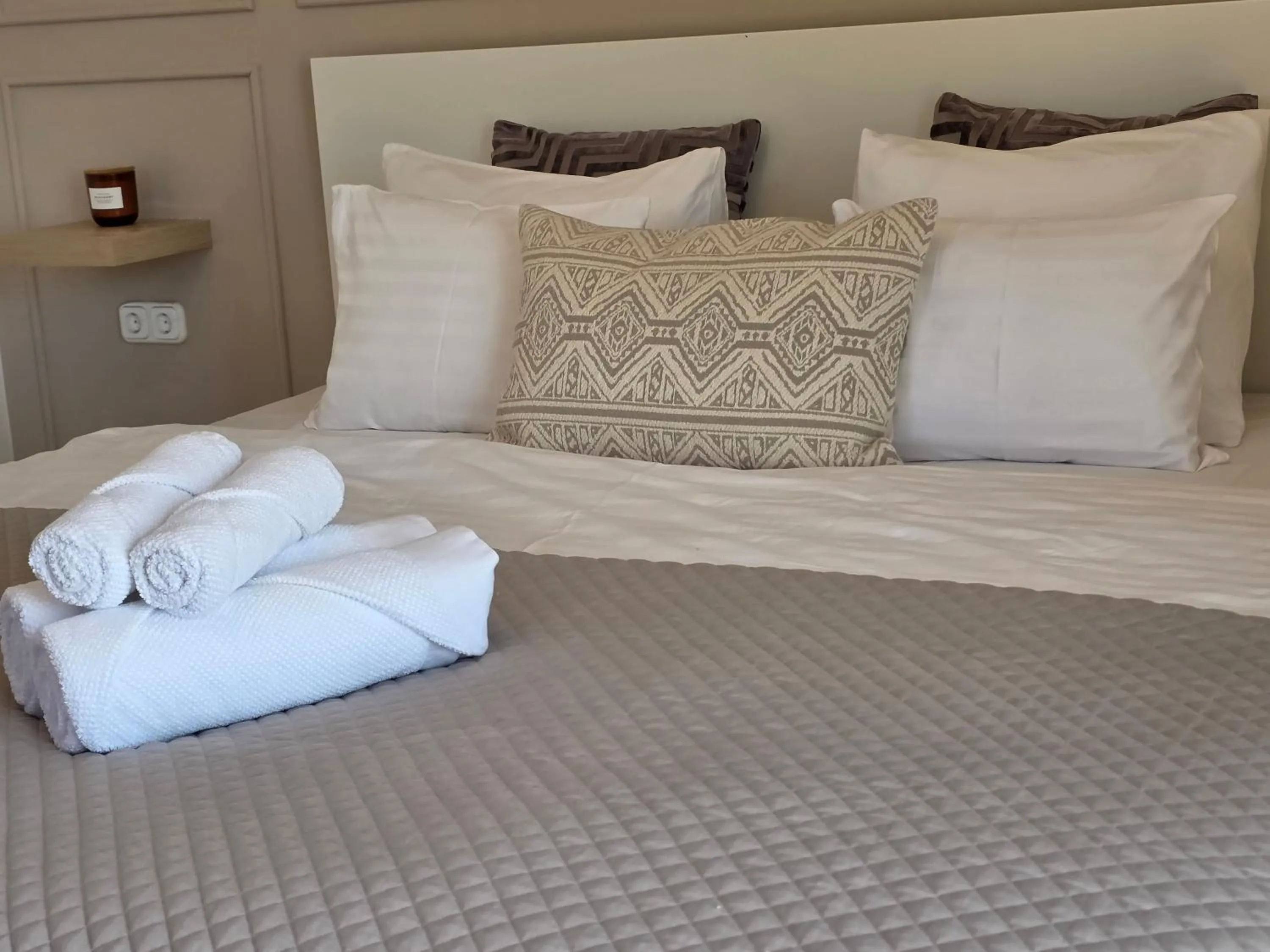 Grand Terrace Apartment with AC & heating