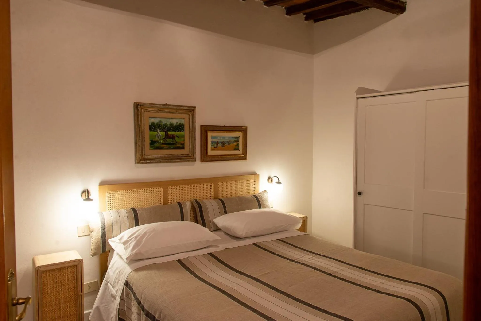 Bed in Pescioni 19