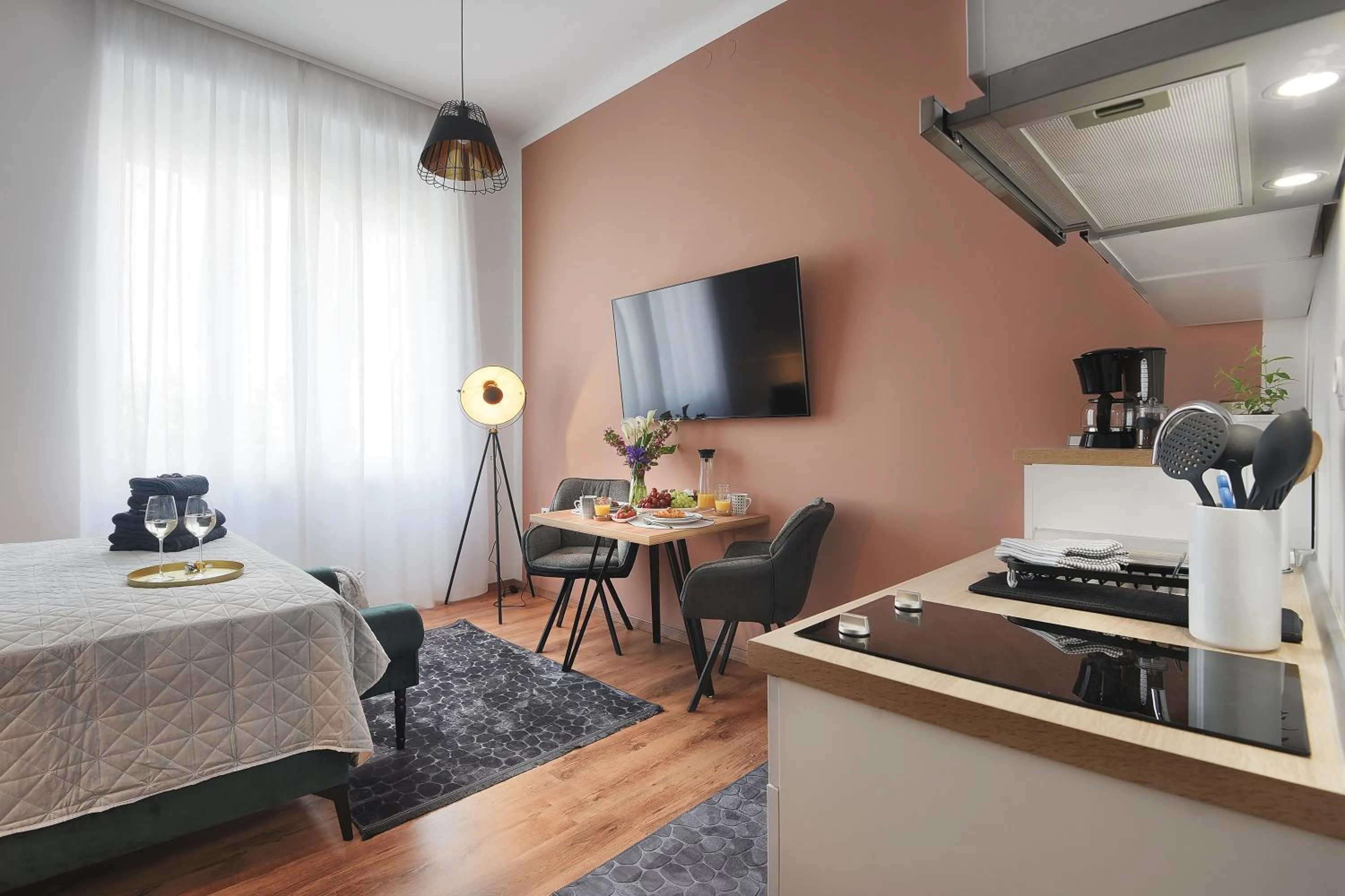 Kitchen or kitchenette in Emi Luxury Apartments