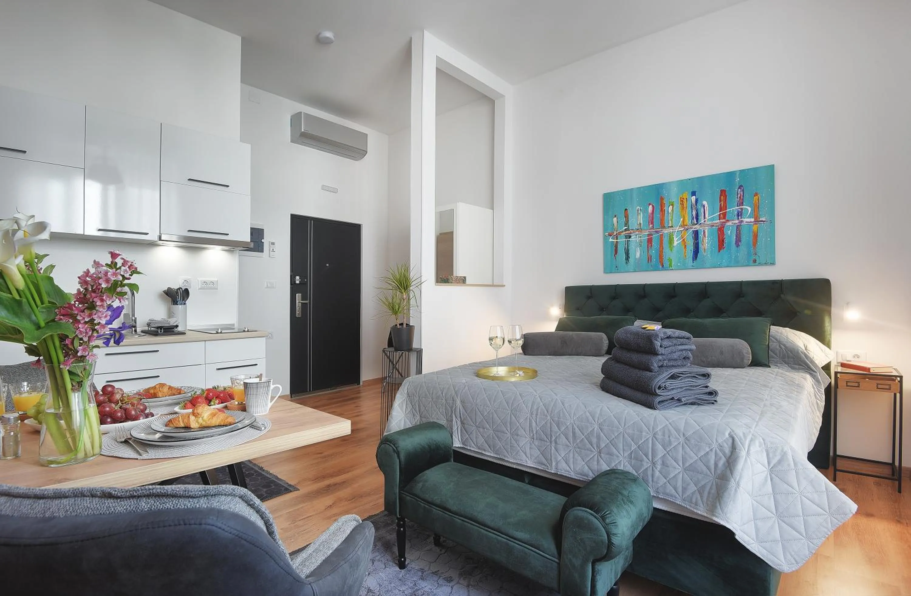 Photo of the whole room in Emi Luxury Apartments