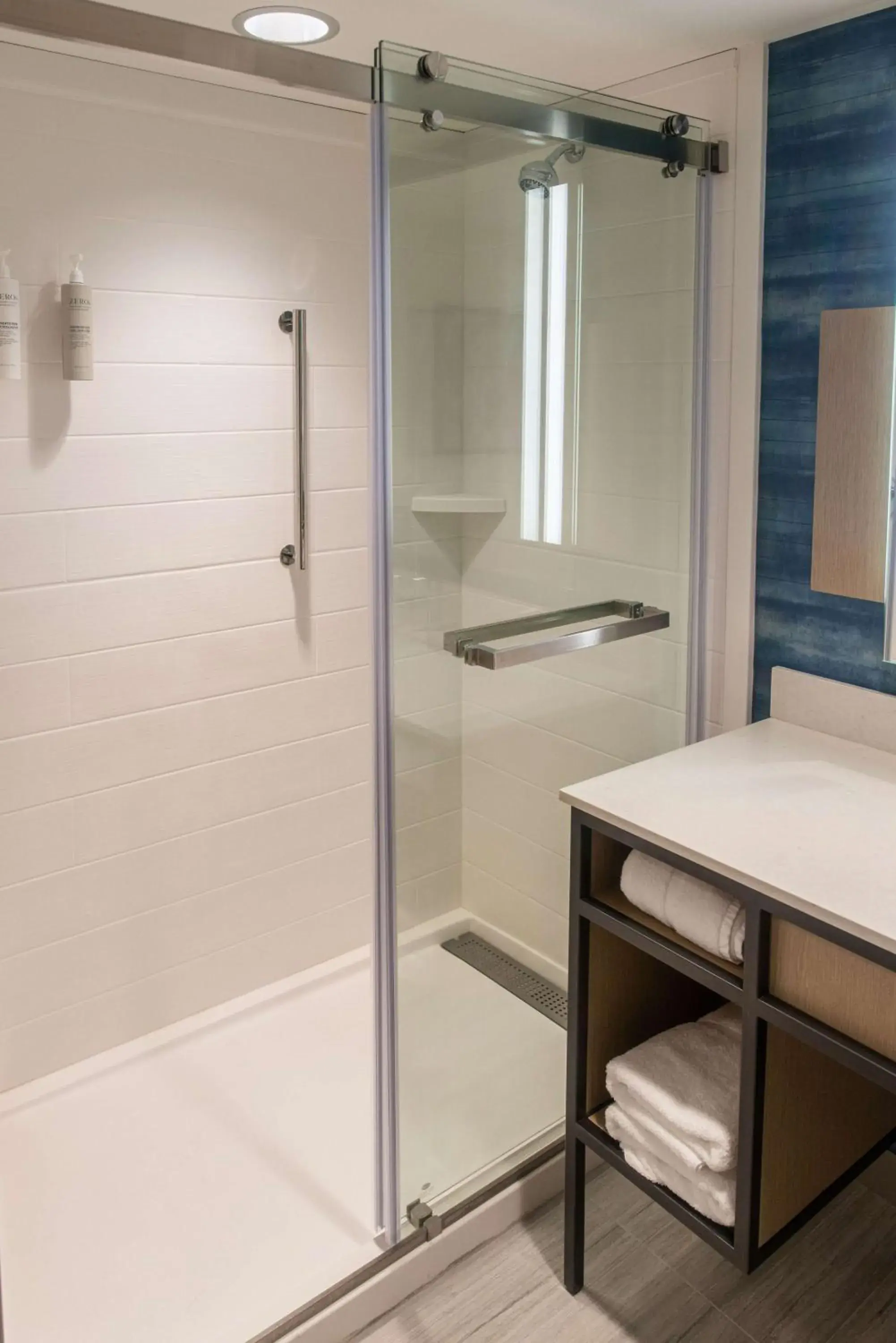 Bathroom in Hilton Garden Inn Mattoon, IL Bathroom in Hilton Garden Inn Mattoon, IL