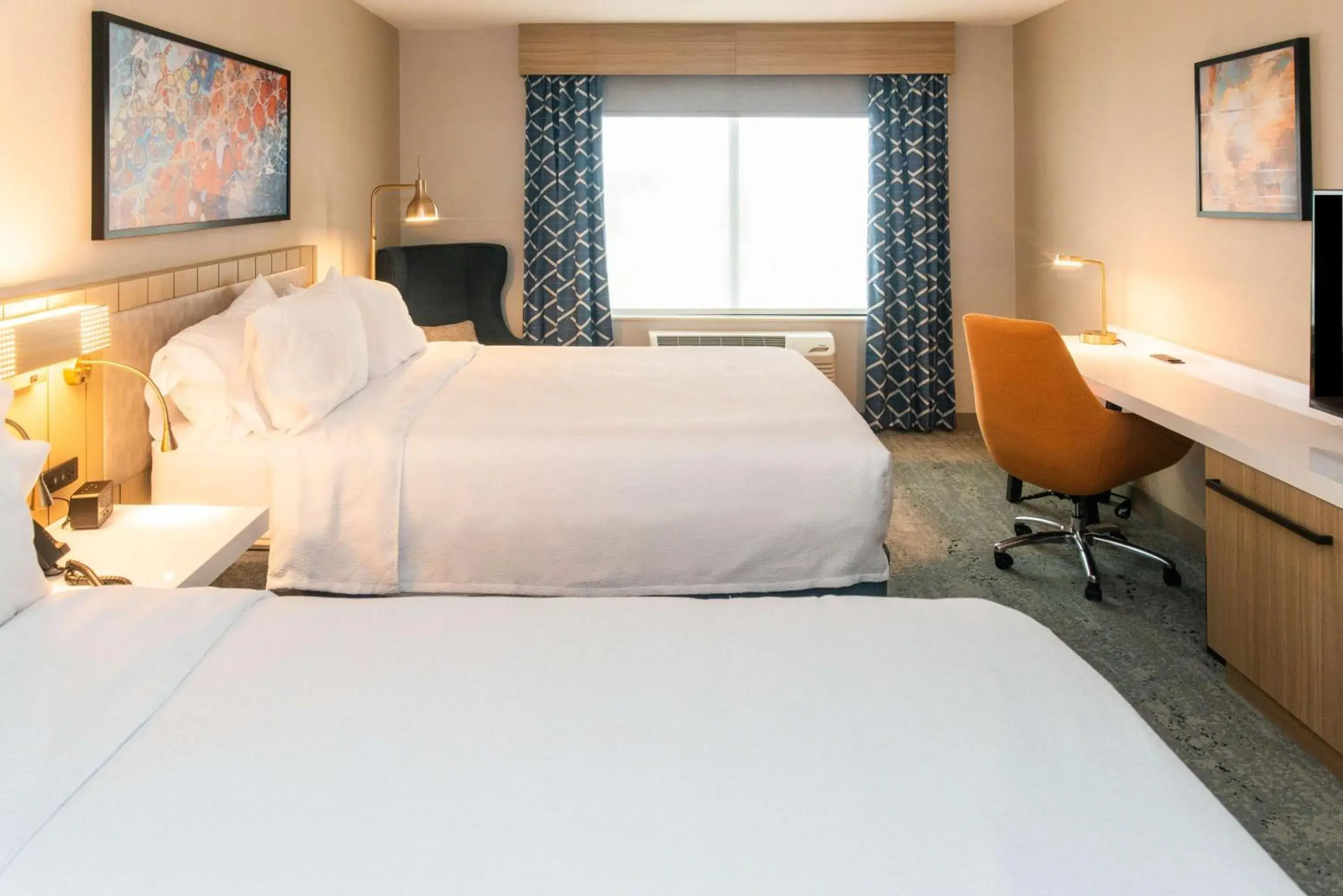 Bed in Hilton Garden Inn Mattoon, IL Bed in Hilton Garden Inn Mattoon, IL