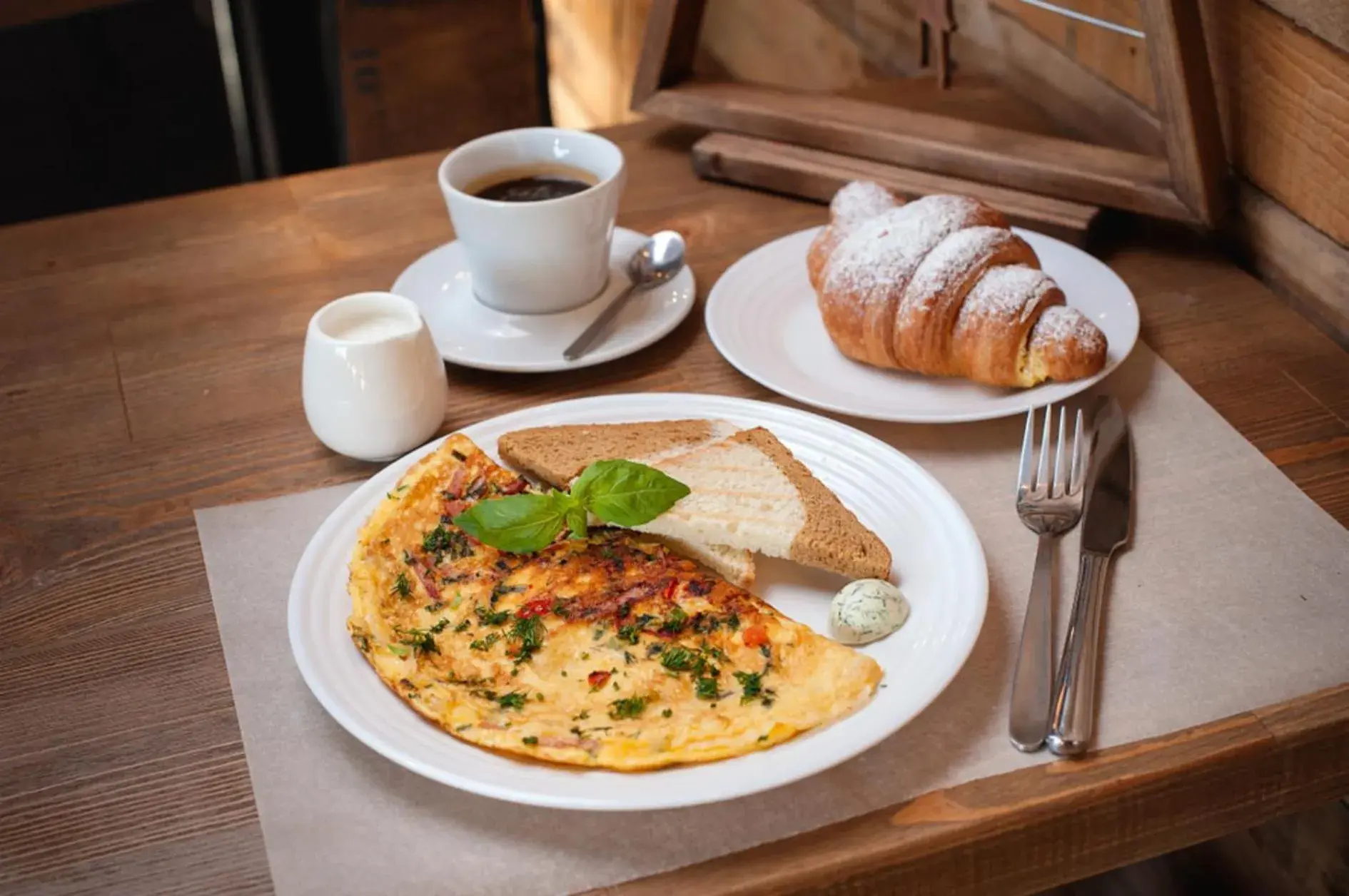 Breakfast in Taksim Leon's Hotel Breakfast in Taksim Leon's Hotel