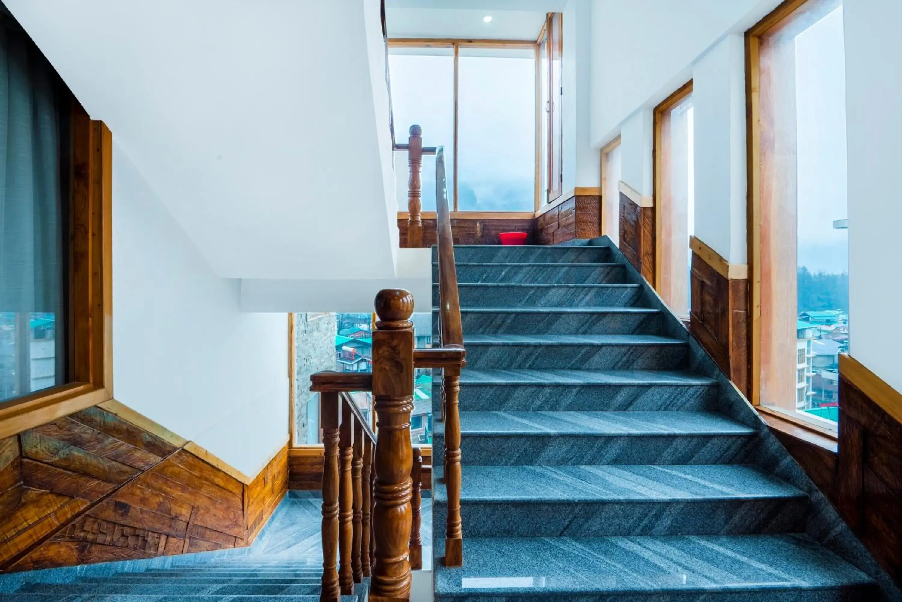 Lobby or reception in Treebo Premium Sattva With Mountain View Lobby or reception in Treebo Premium Sattva With Mountain View