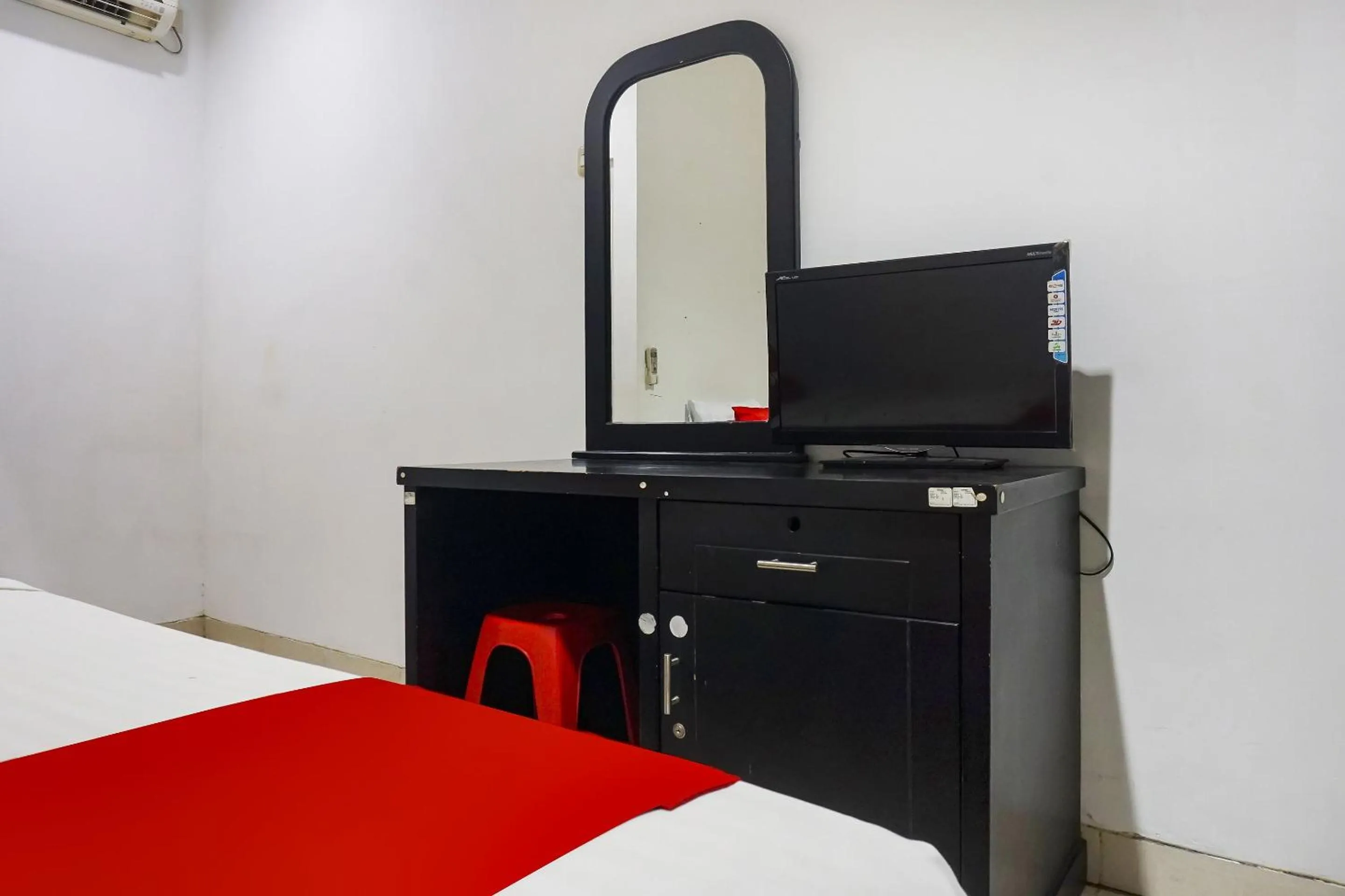 Bedroom, Bed in Hotel O Royani Residence