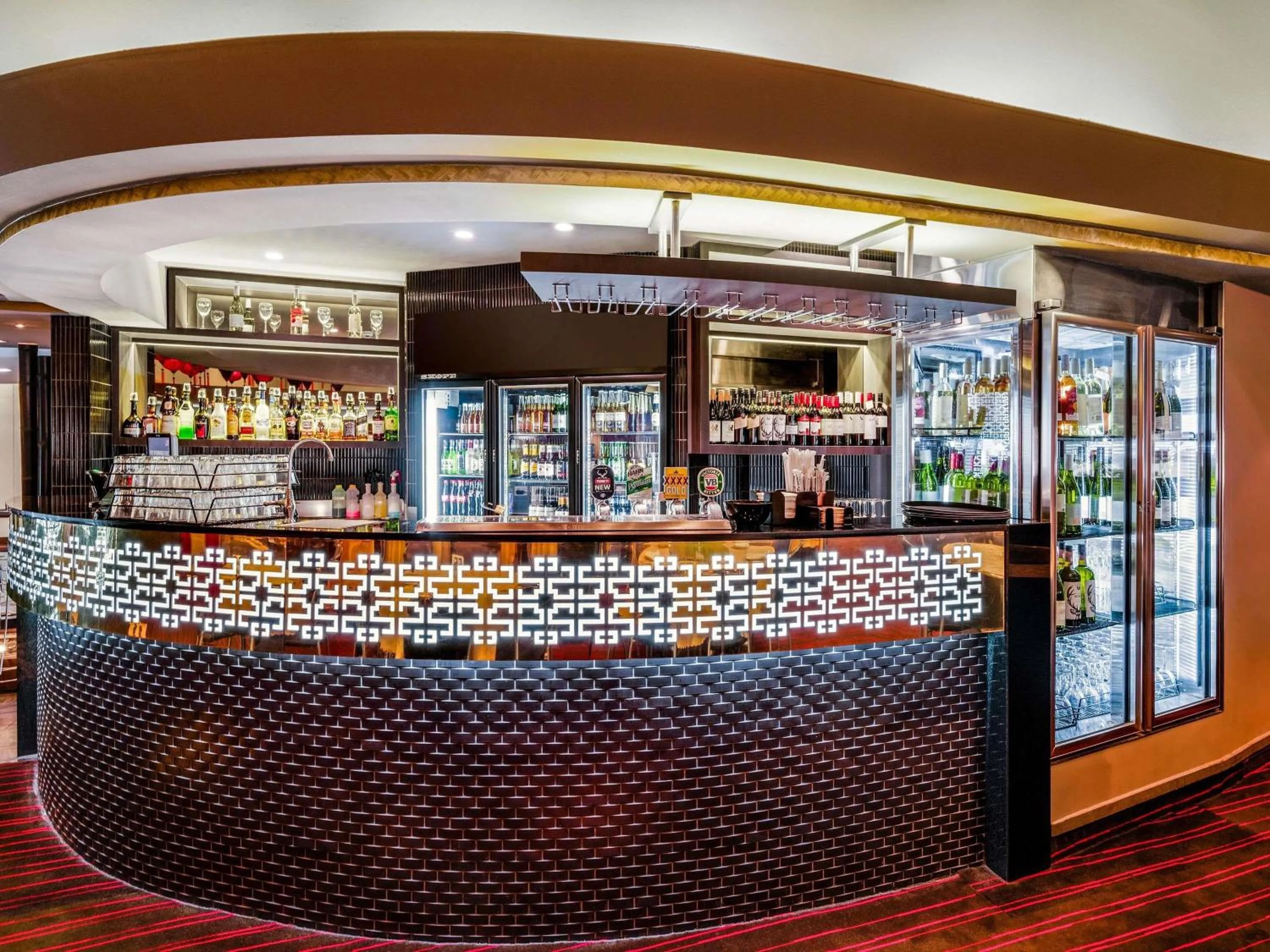 Lounge or bar in The Sebel Twin Towns