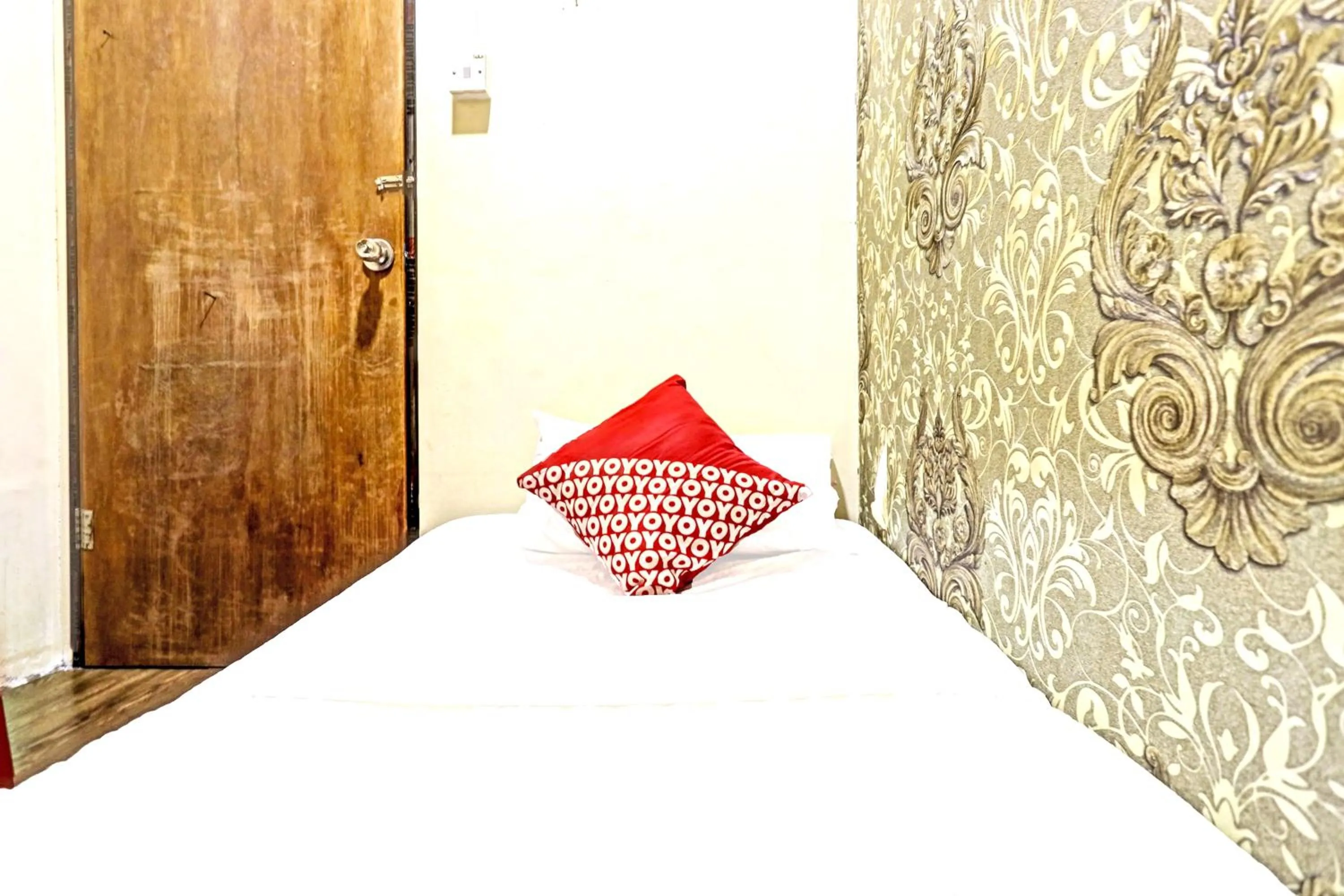 Photo of the whole room in Hotel O Sar Inn