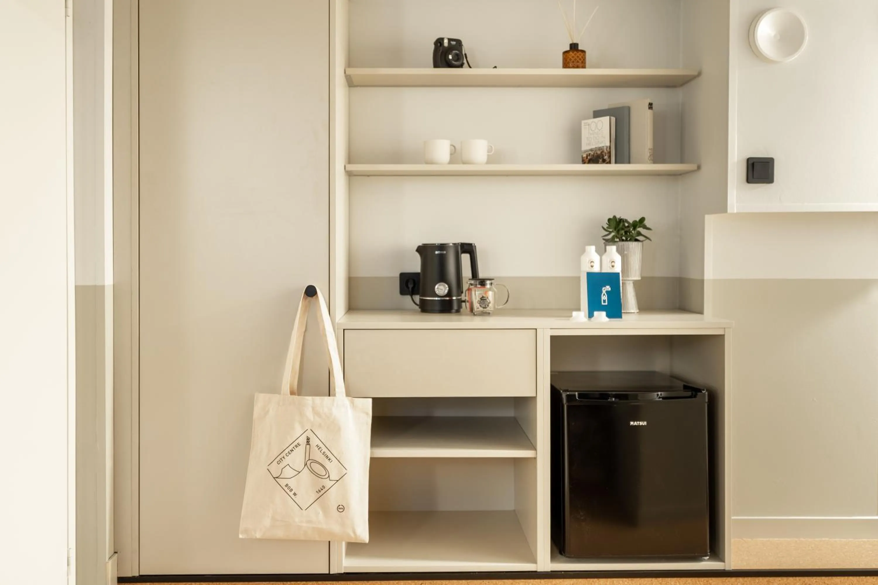 Bedroom in Bob W Helsinki Kluuvi