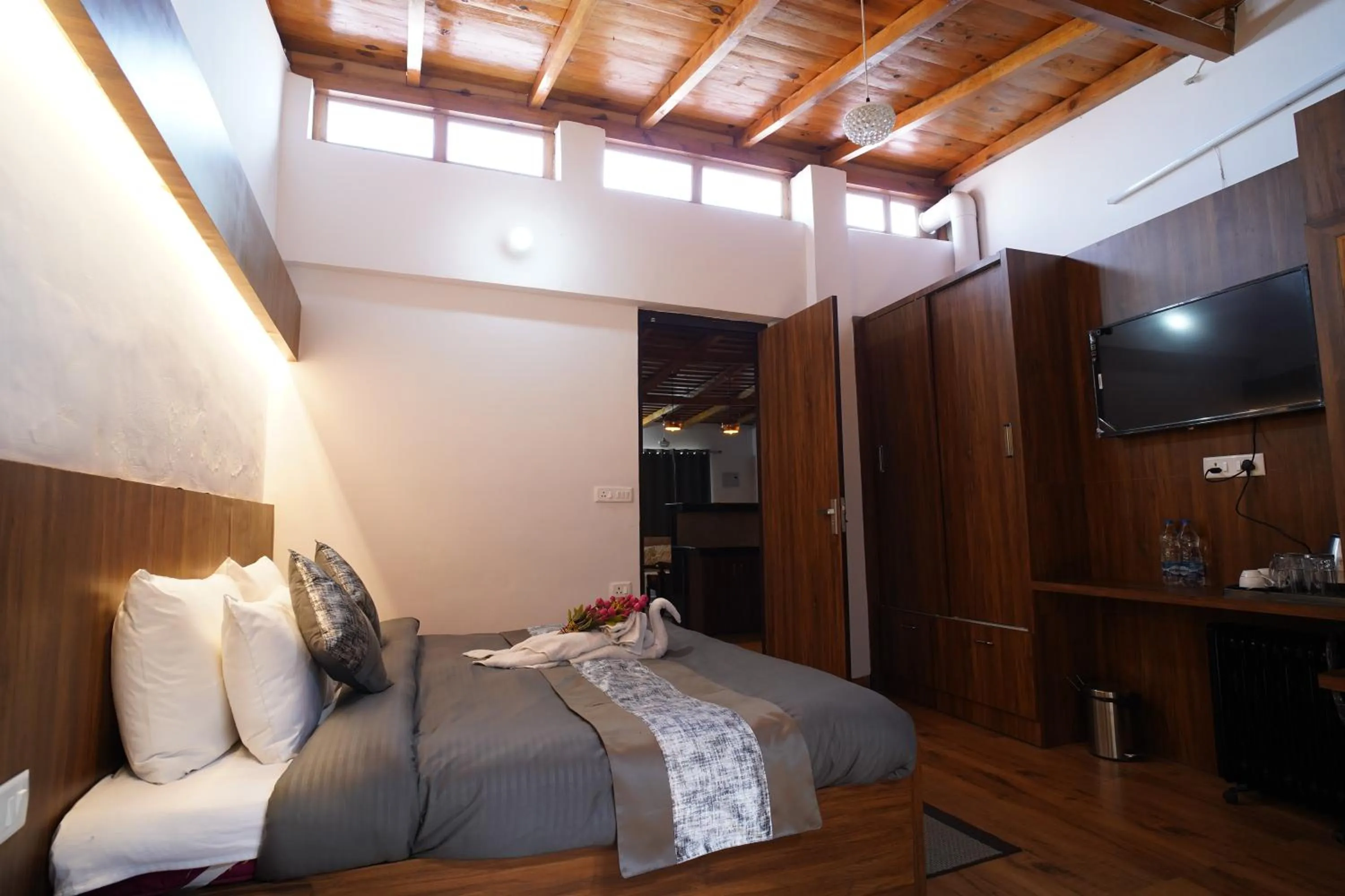 TV and multimedia, Bed in Just Naturals Wellness Resort Nainital