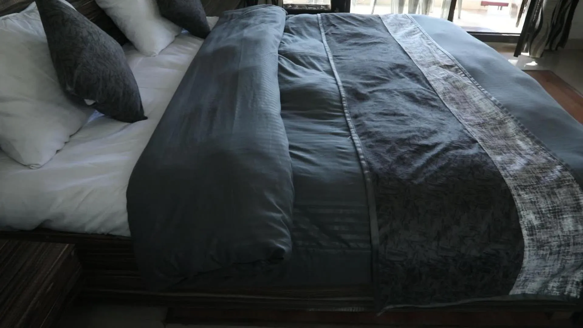 Bedroom, Bed in Just Naturals Wellness Resort Nainital