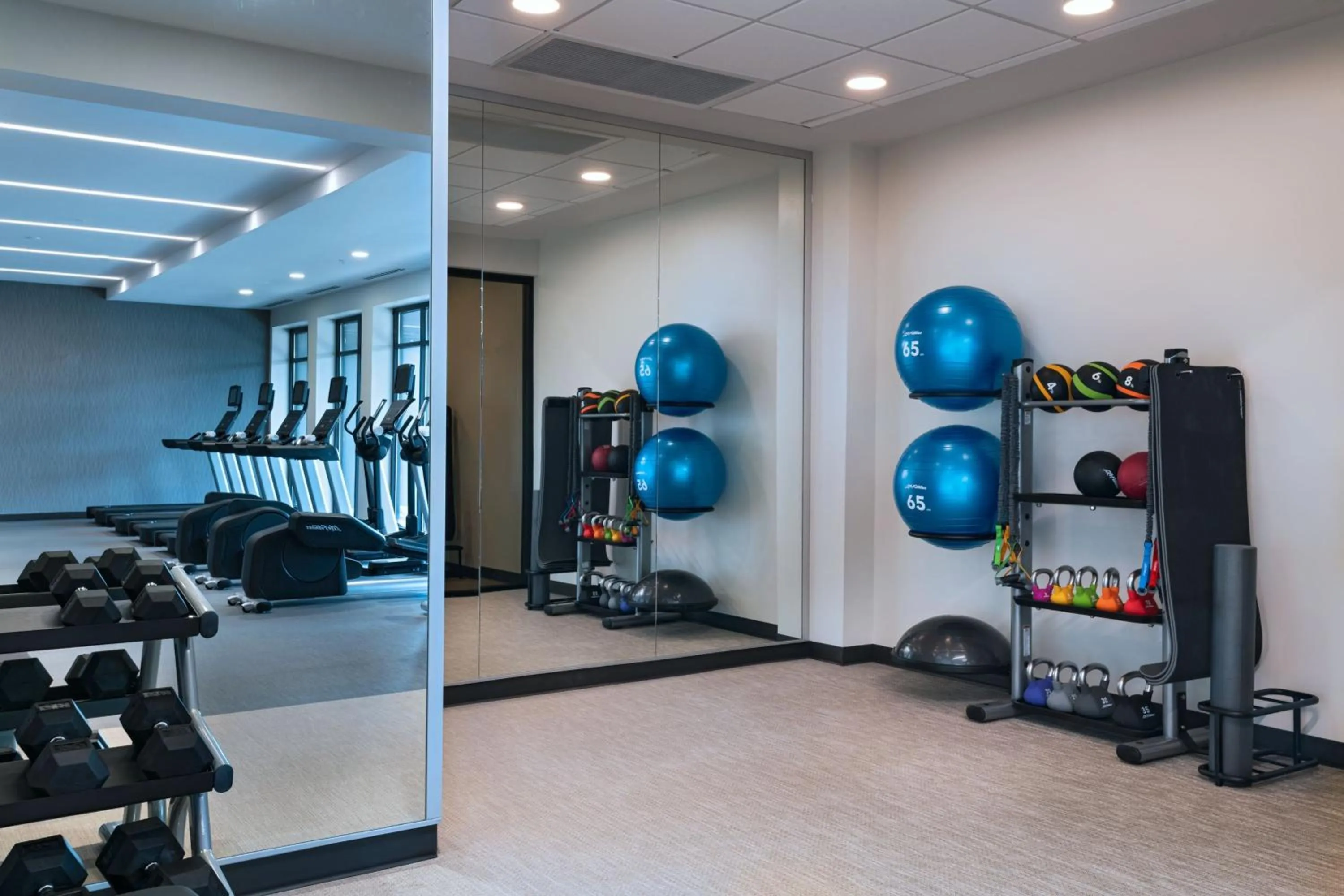 Fitness centre/facilities in Courtyard by Marriott Colorado Springs North, Air Force Academy